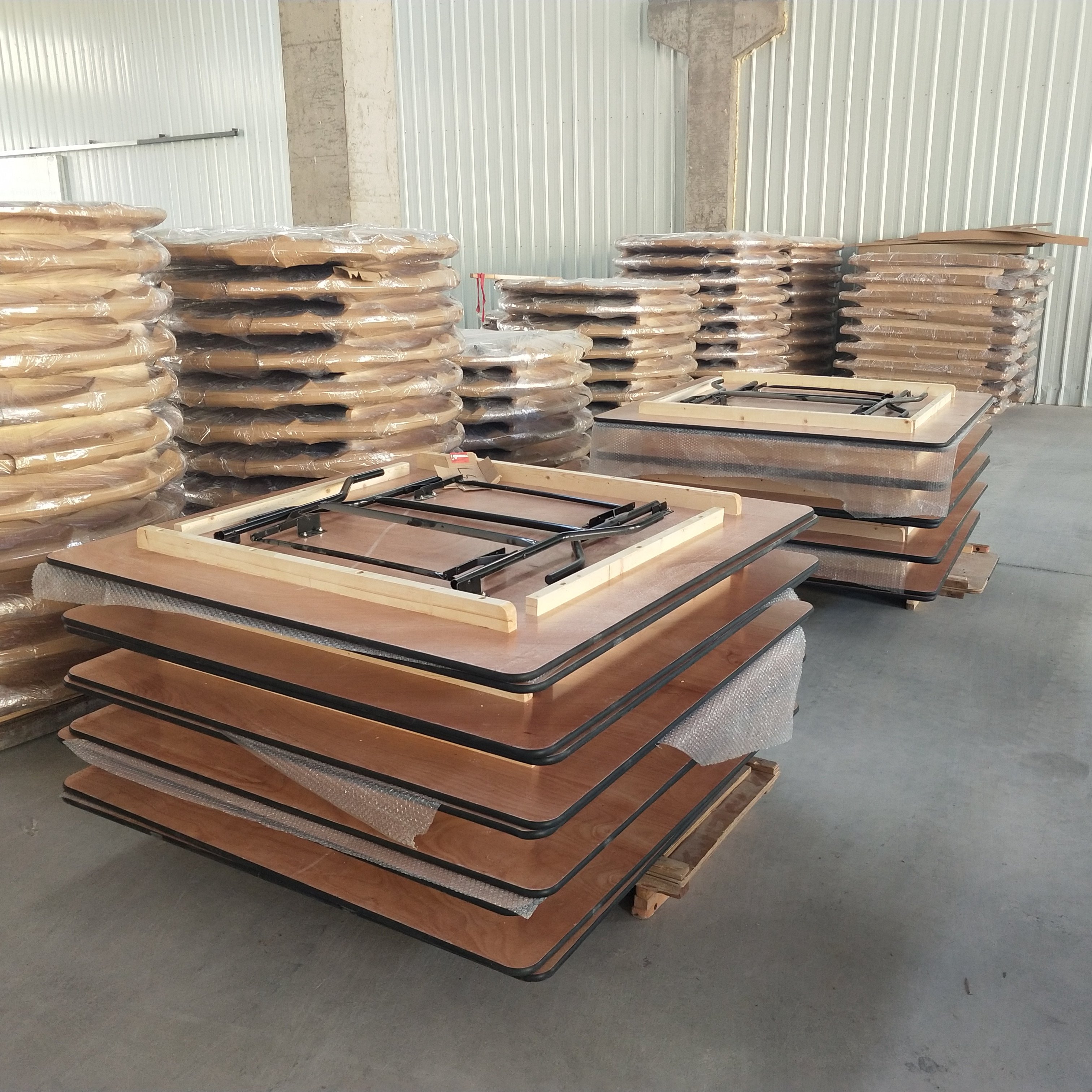 High Quality Best Sale Modern Plywood Banquet Folding Square Dining Tables