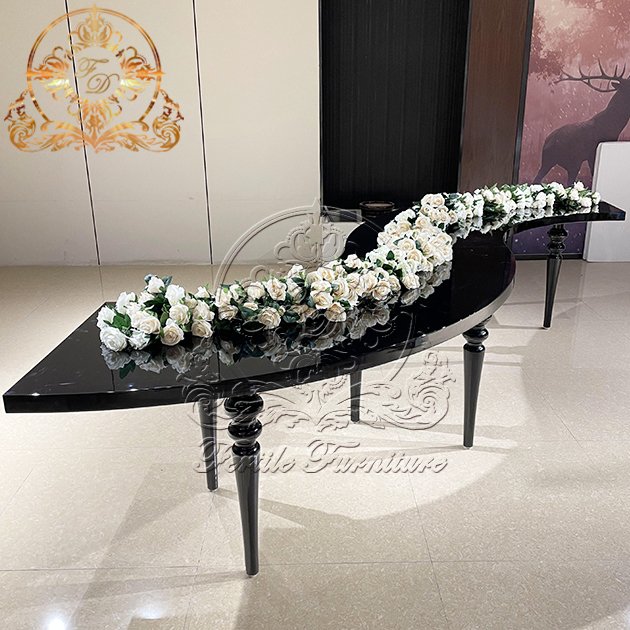 Black Color Round / Serpentine Shape S Shape Dining Table for Wedding Event Banquet