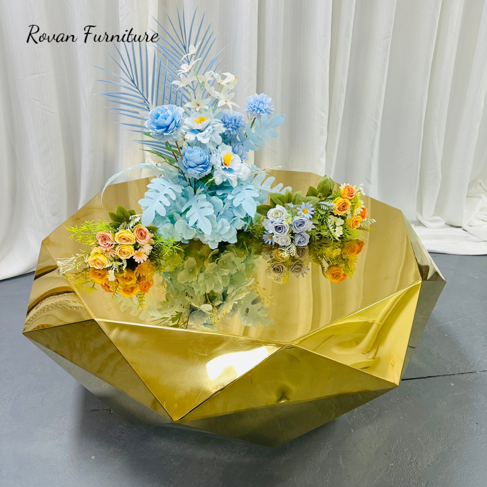 Latest design gold stainless steel wedding decoration table luxury coffee table for wedding used