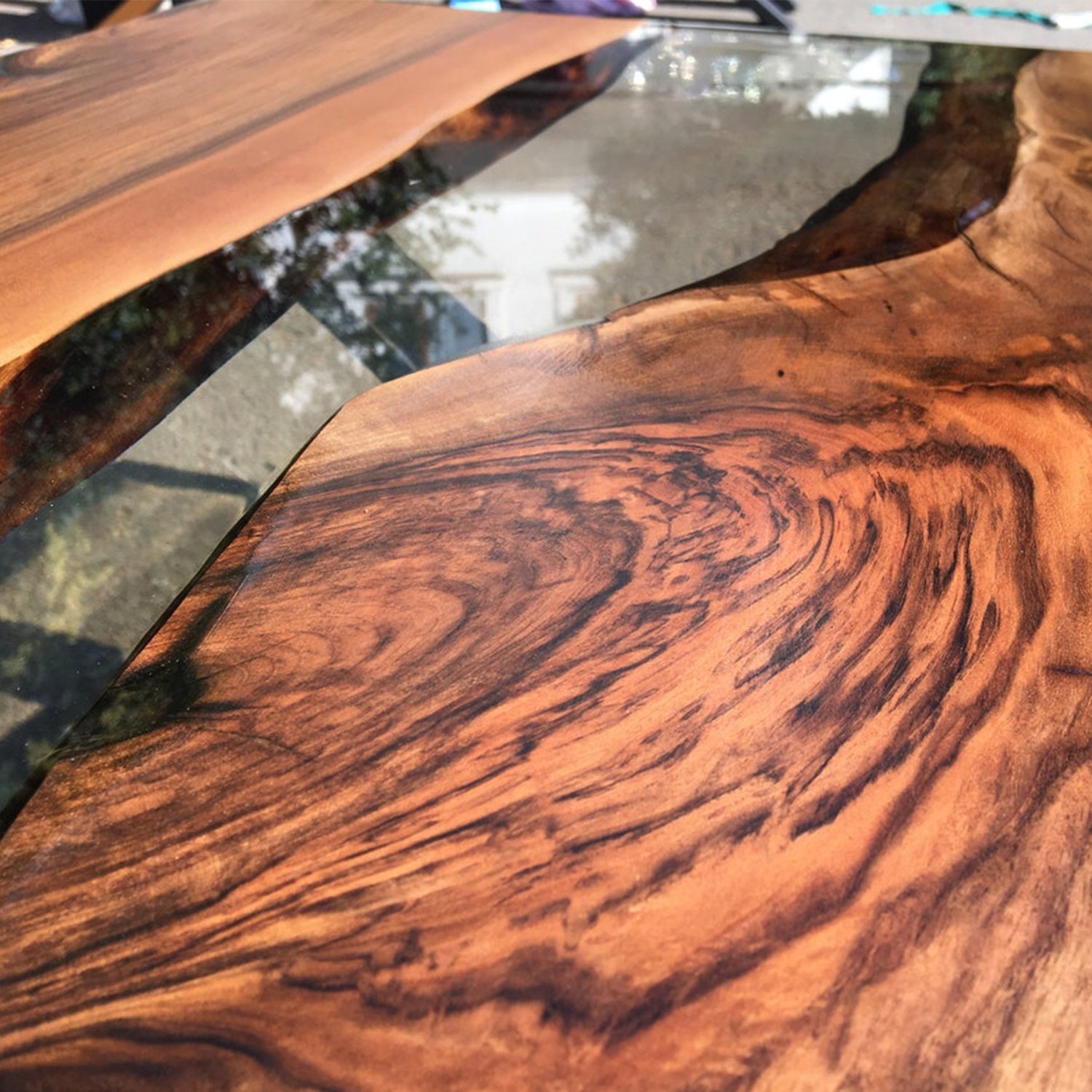 Table Wood Crystal Clear Epoxy Resin Hot Sale Beautiful Solid Dining Room Furniture Hotel