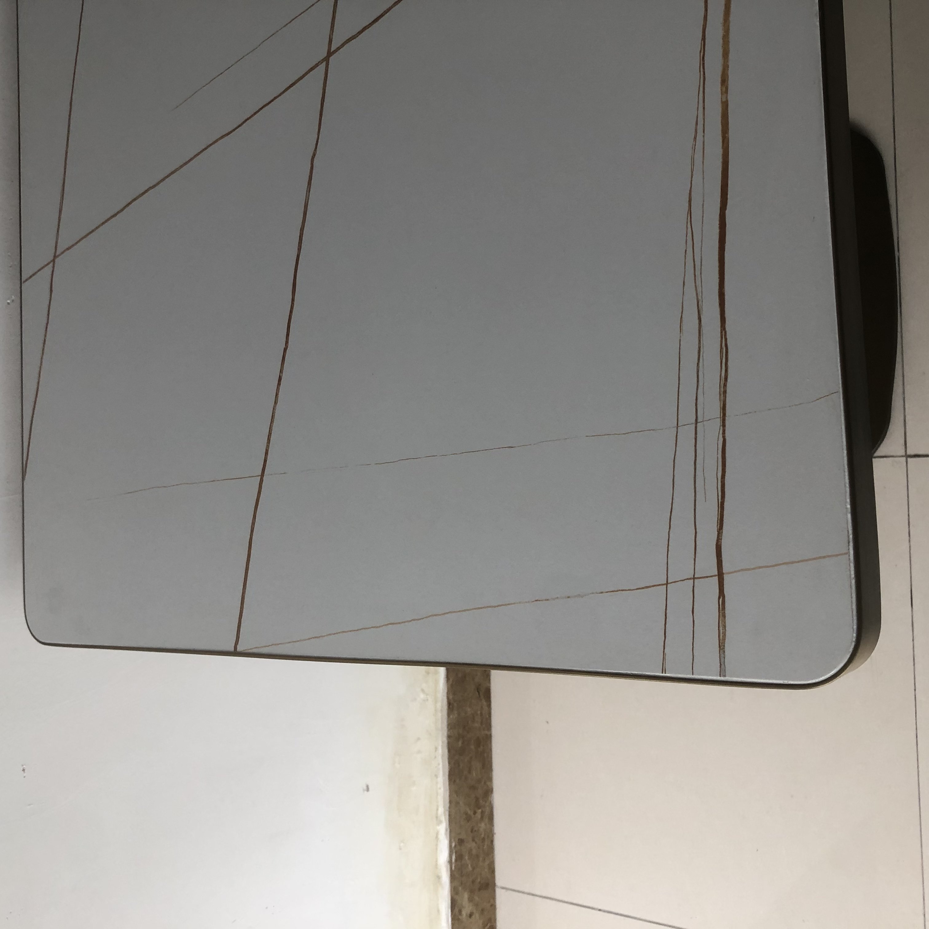 Modern luxury restaurant furniture restaurant table with brass table base