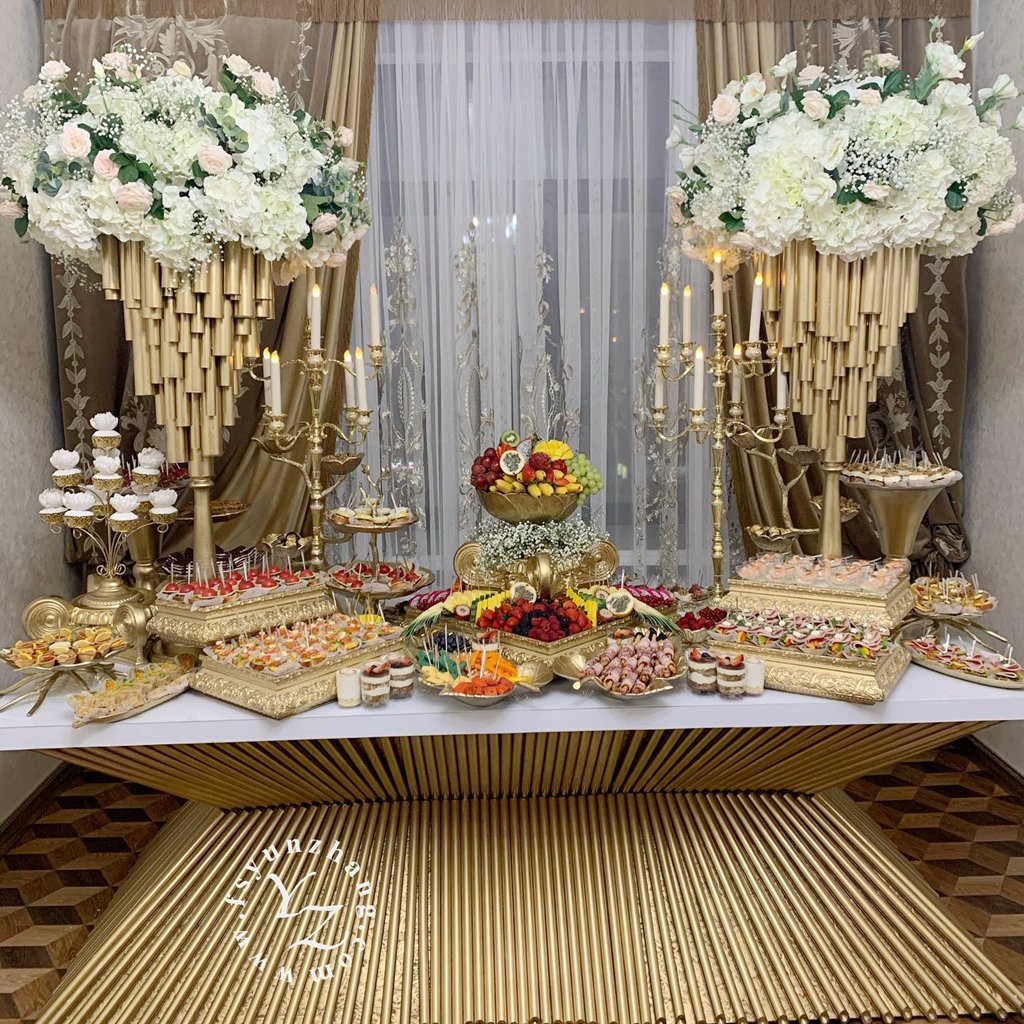 Factory Directly Wholesale Gold Stainless Steel Tube Stack MDF Rectangular Dining Table Wedding Hotel Living Room Event