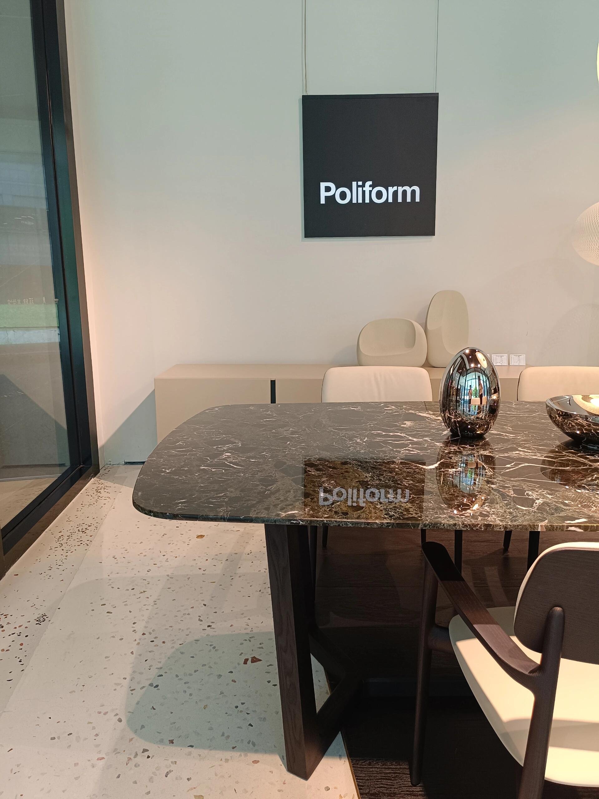 Luxury high-end explosive Italian solid wood tripod marble dining table modern simple designer marble furniture