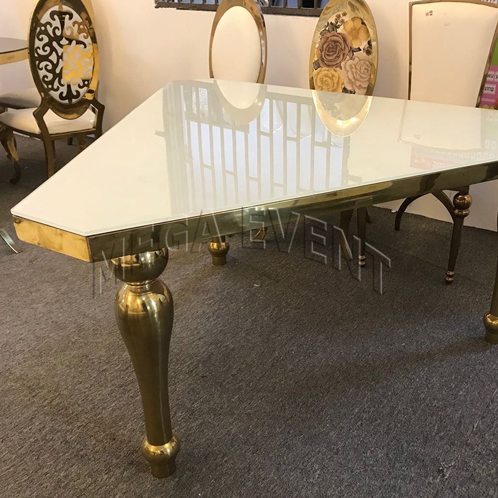Factory wholesale Stainless steel dining table for event hotel furniture dining table for wedding triangle glass dining table