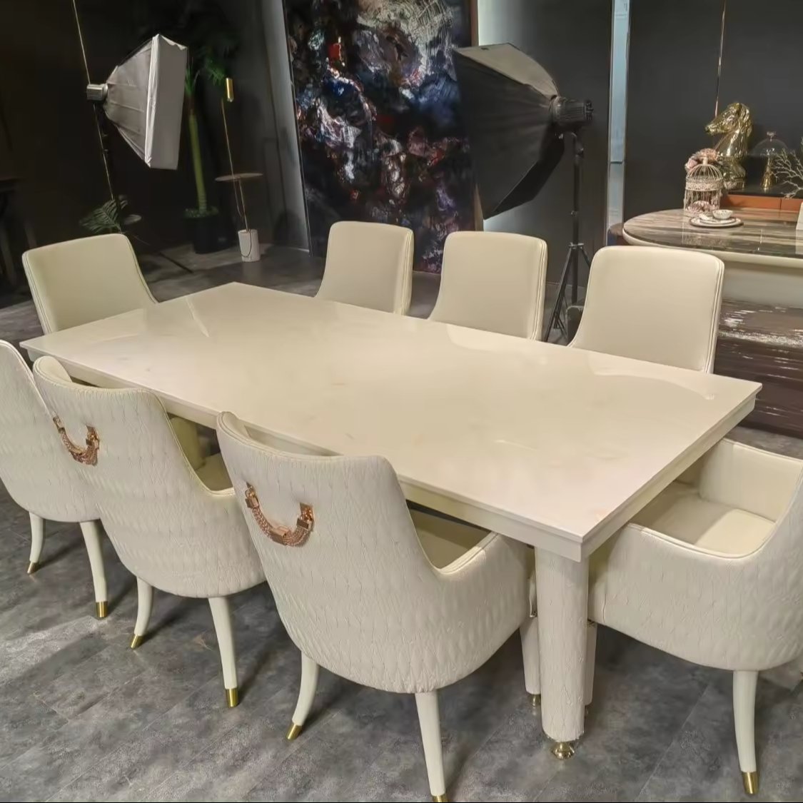 Trendy Modern Dining Room Table Black Gold Luxusstil Modern Formal round dining room tables