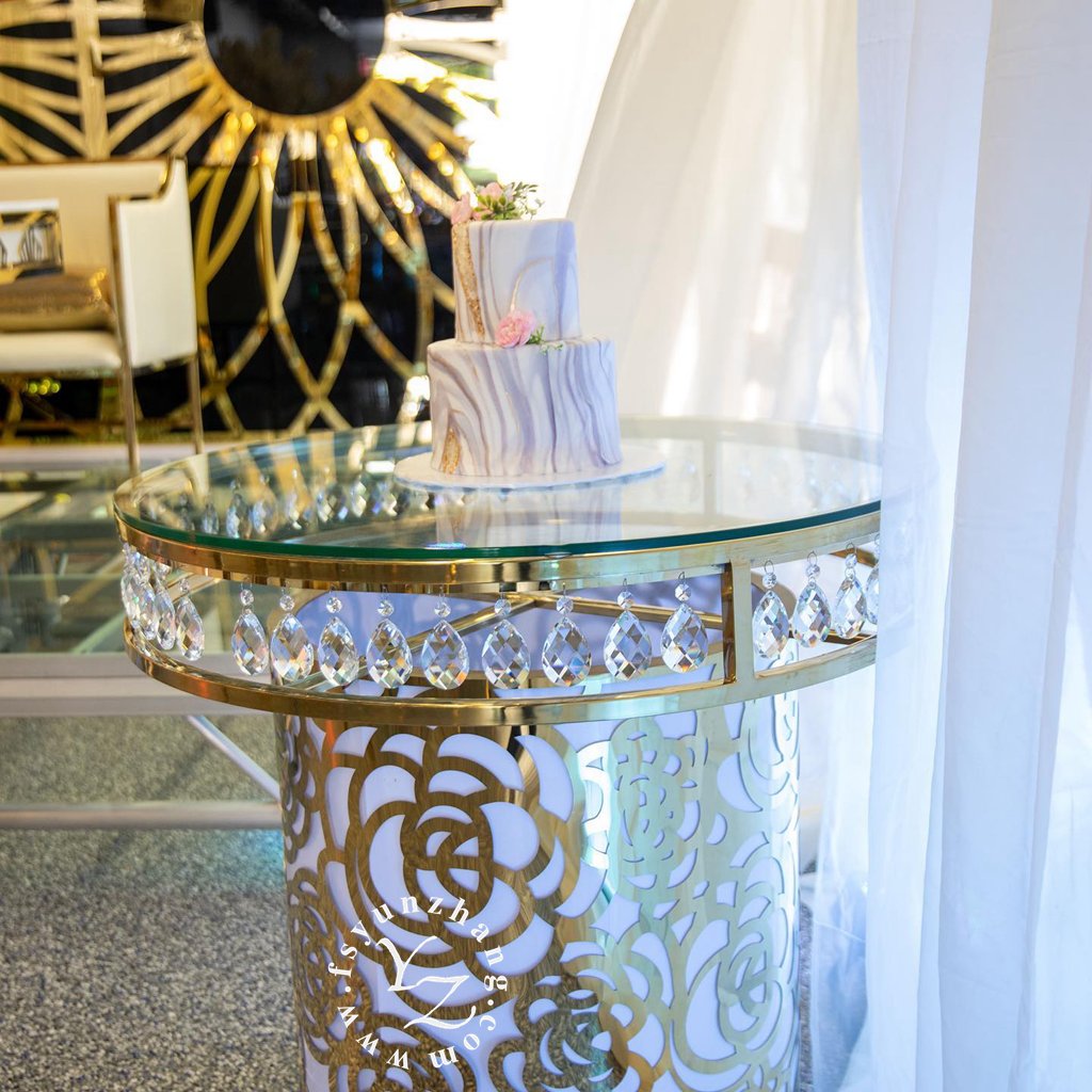 Modern round Stainless Steel Cake Table with Glass and Metal for Outdoor Weddings Hotels Dining Rooms-for Farmhouses
