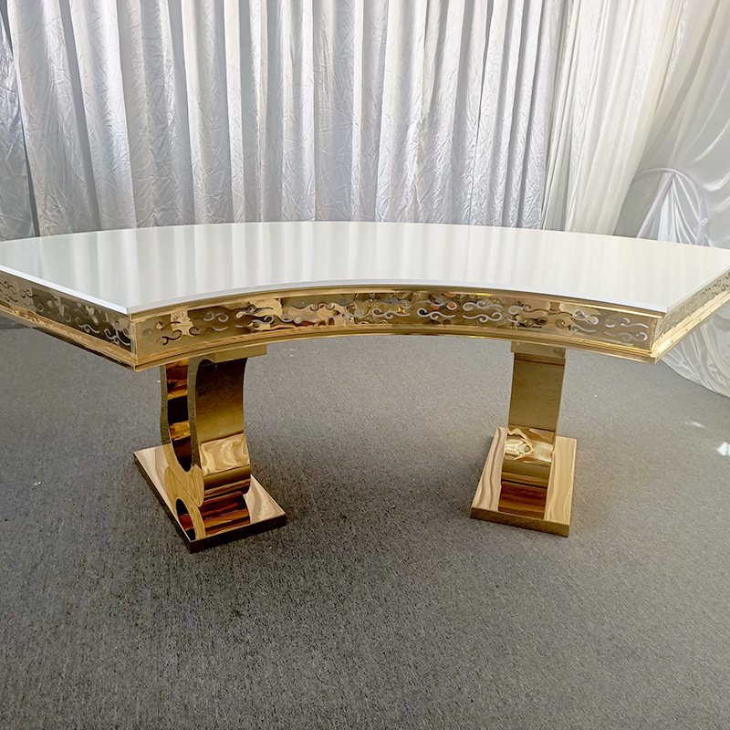 Best Design Wholesale Stainless Steel Base Led Half Moon Serpentine Table Wedding