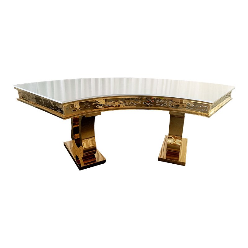 Best Design Wholesale Stainless Steel Base Led Half Moon Serpentine Table Wedding