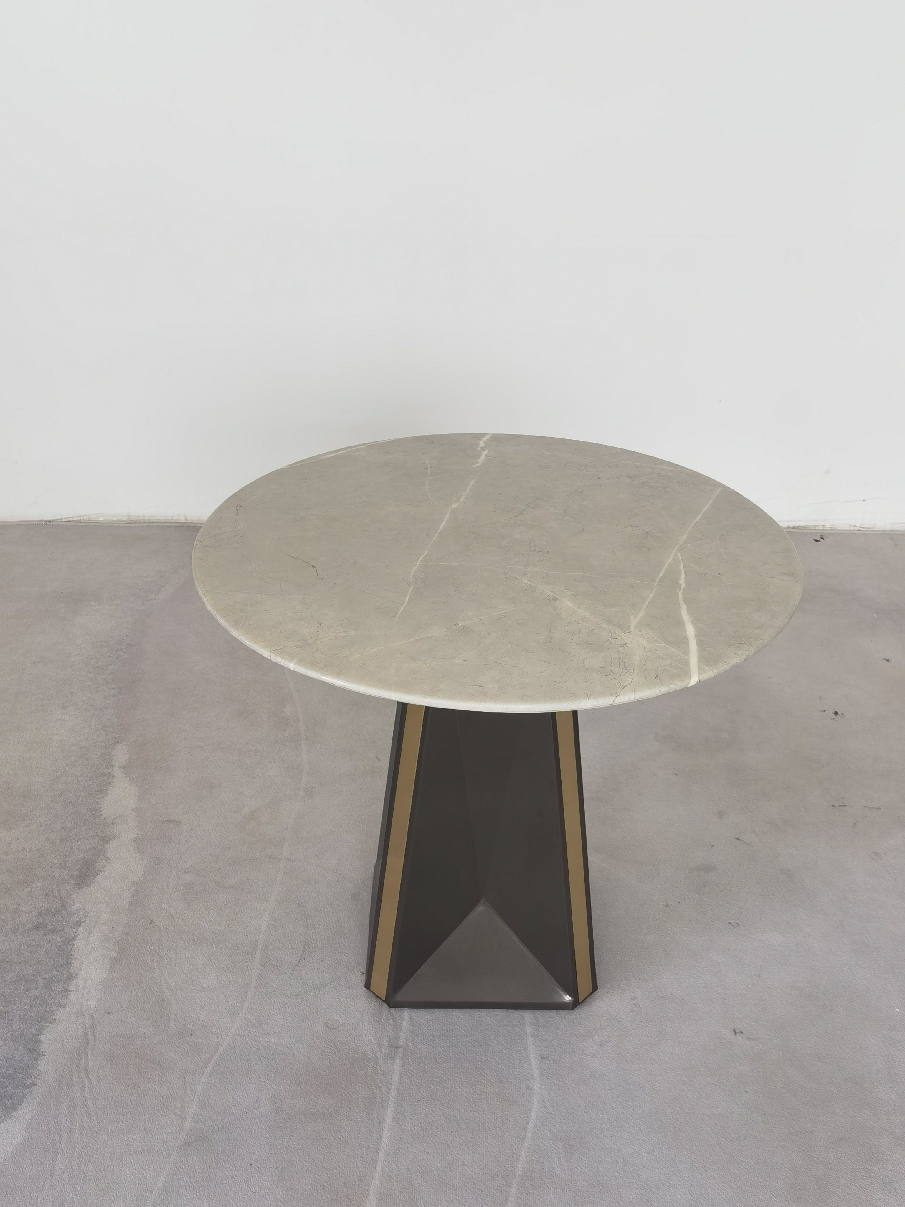 Light luxury stainless steel glossy dining table with lining texture for dining room