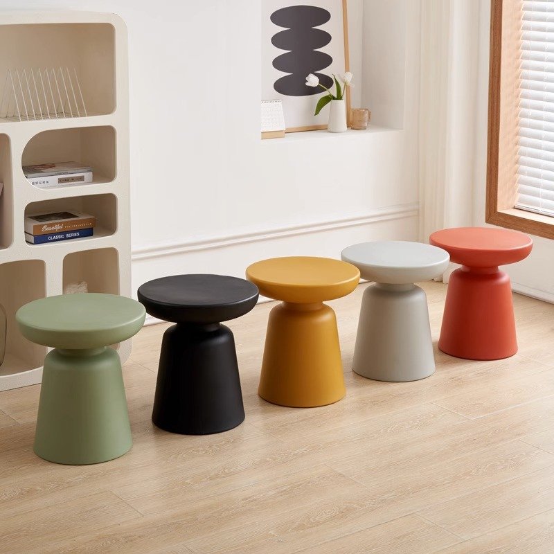 Modern Living Room Furniture Red Plastic Side Table Round Plastic Coffee Table For Coffee Shop