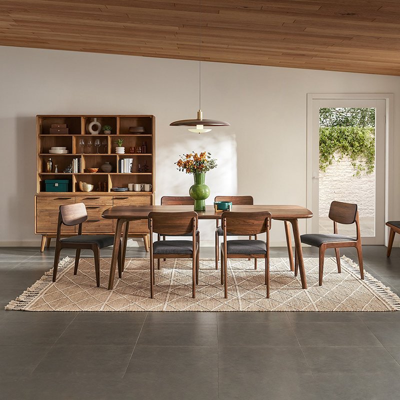 Solid wood dining table light luxury high-end modern simple dining table and chairs wooden dining table