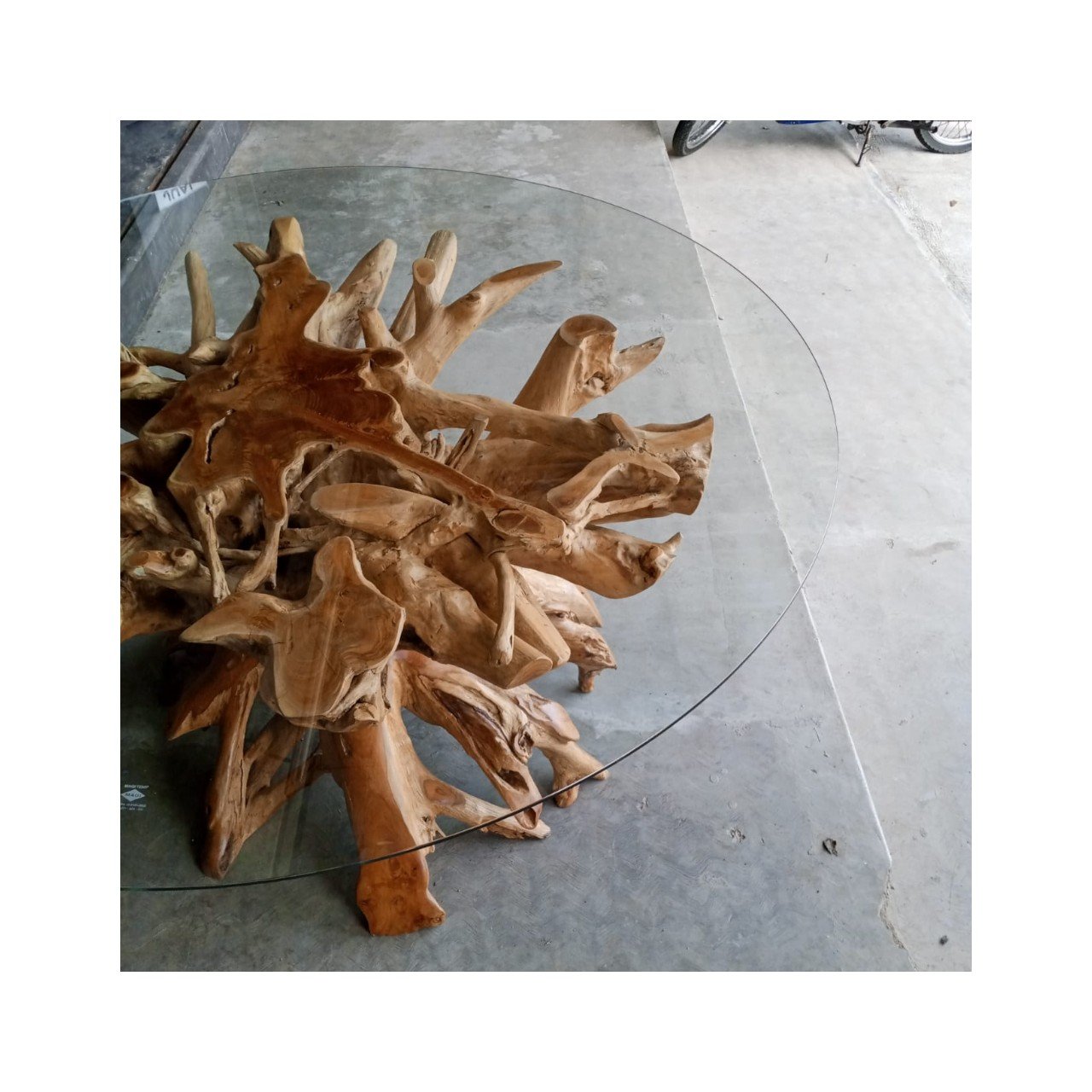 Factory Direct Luxury 6 Seater Driftwood Round Dining Table with Glass Reclaimed Teak Tree Root Table for Hotel Restaurant Table