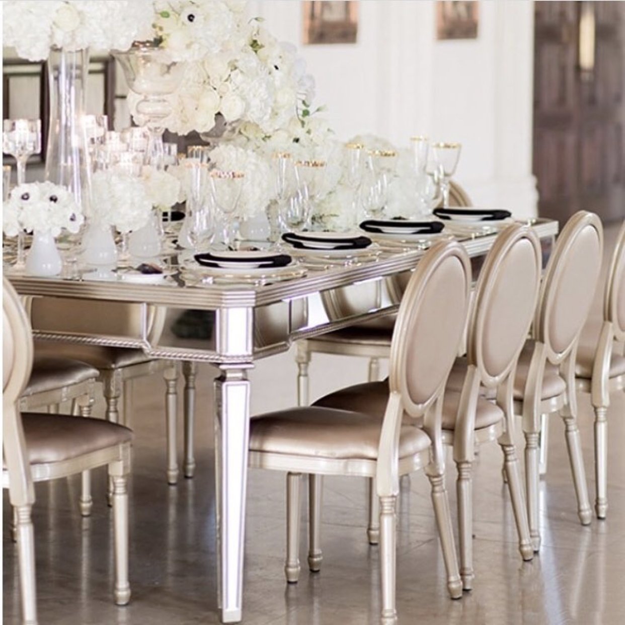 Silver Stainless Steel Wedding Table with 6 Chairs Mirror Glass Banquet Event Party Dining Room Furniture Wedding Celebration