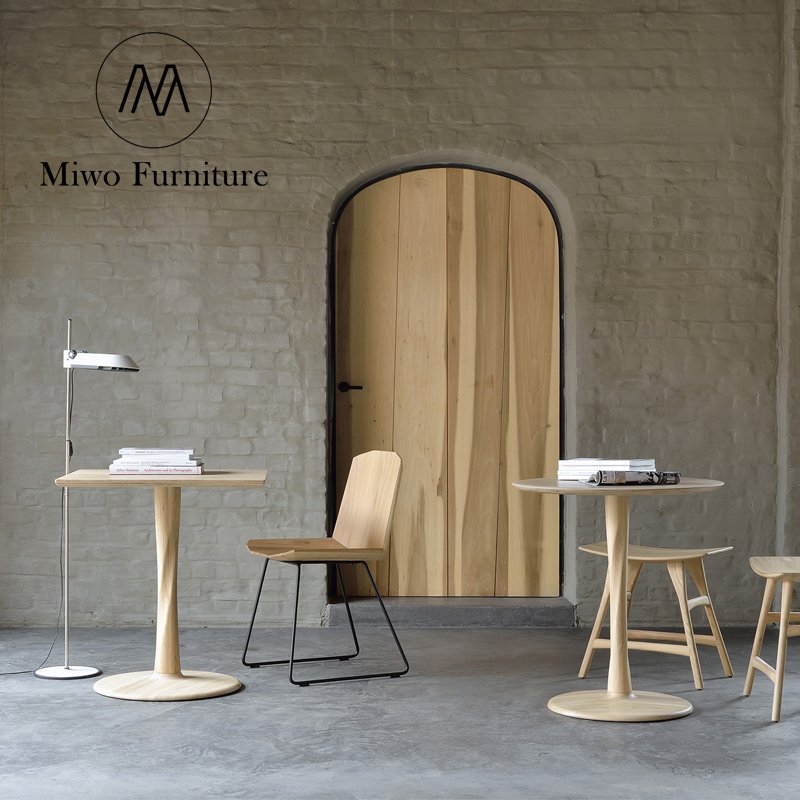 oak solid wood round table coffee table Nordic simple modern luxury style restaurant small size reception hotel lobby table