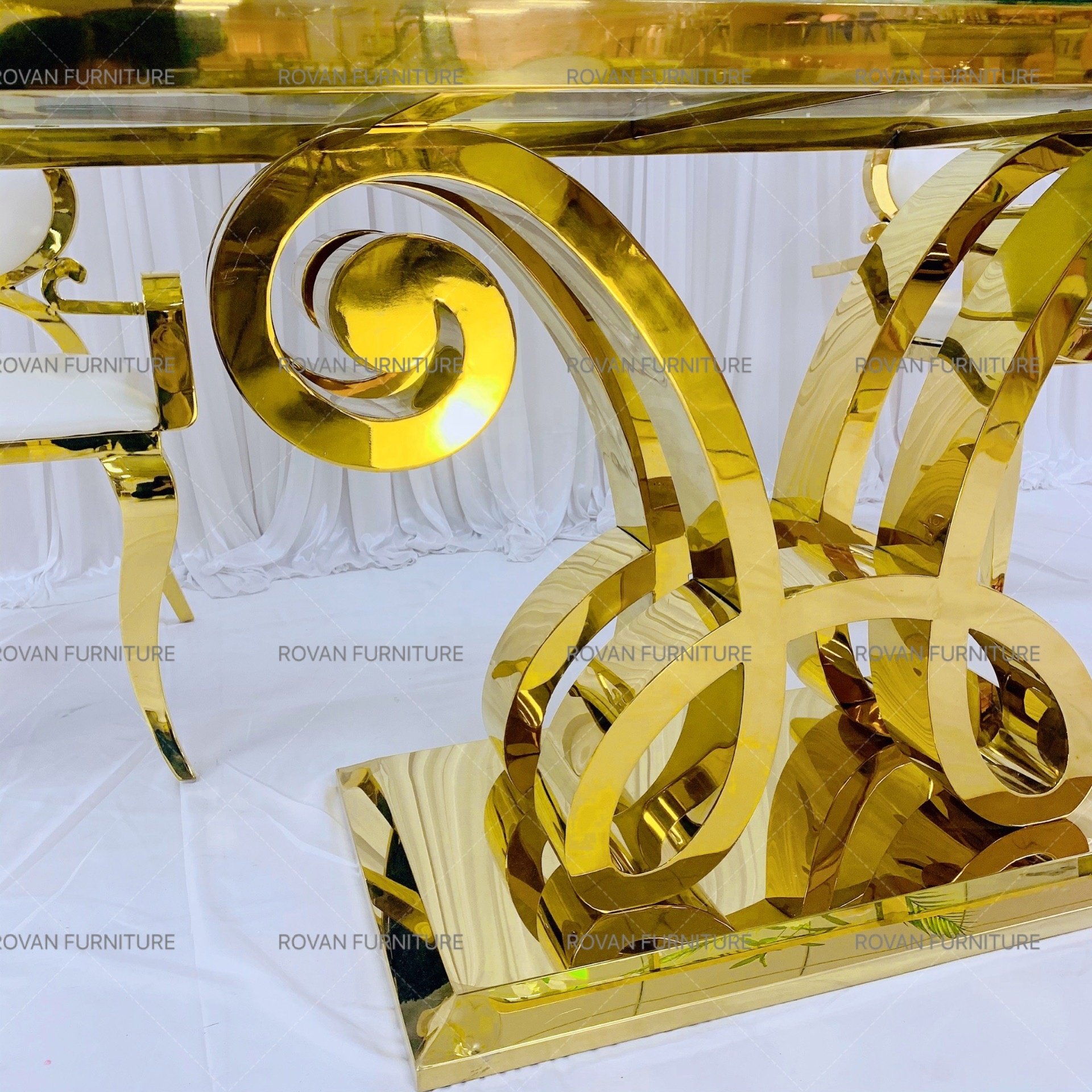 New design luxury rectangular glass top gold stainless steel wedding table for party used