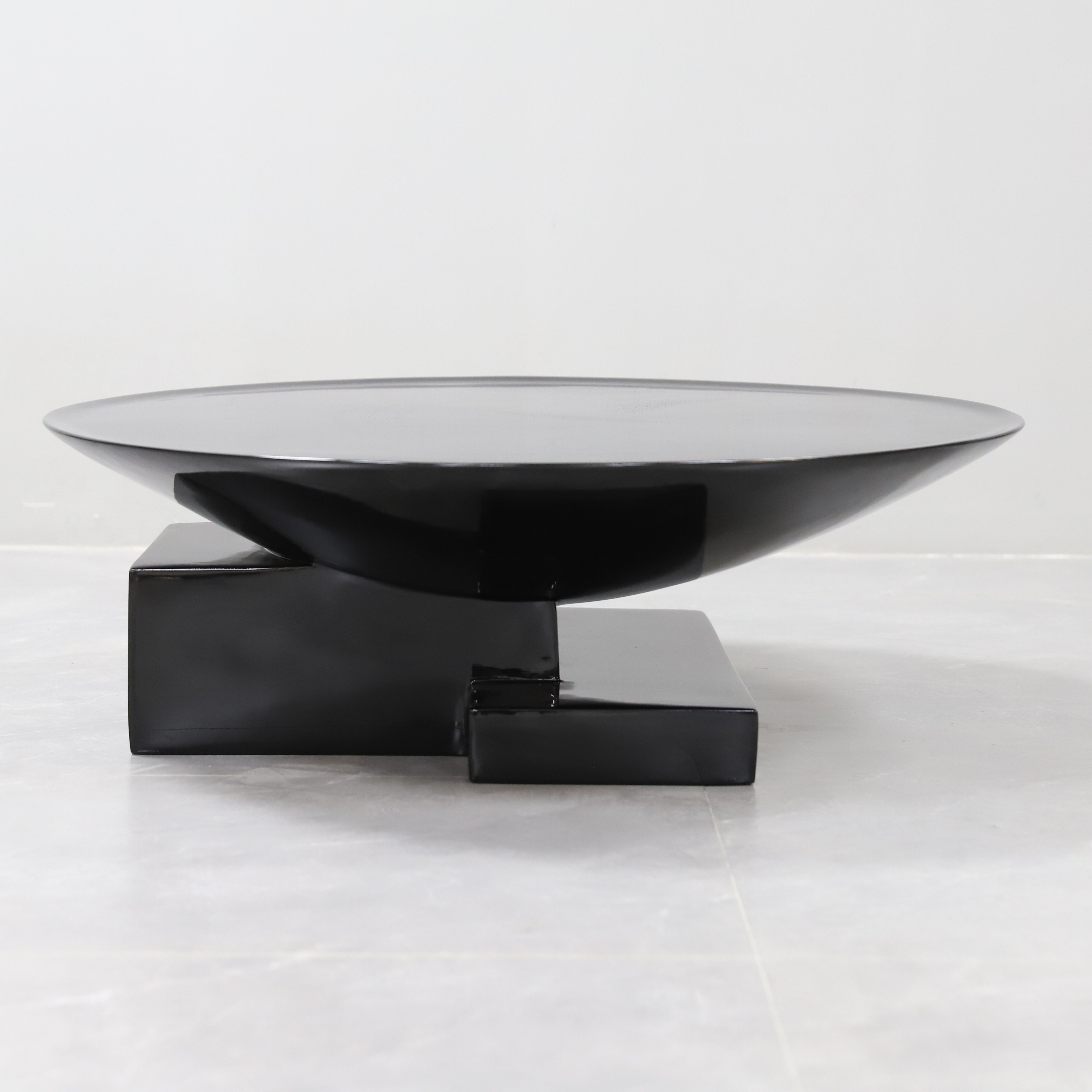 Modern Fiberglass Side Table Round Coffee tables Black Glass Table