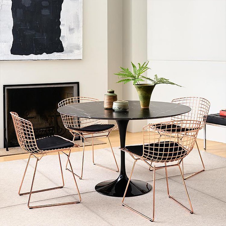 Modern dining room furniture big round dining table resin base support quartz dining table