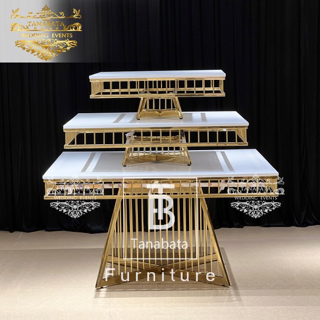 Fancy design golden metal bride and groom table for wedding and event