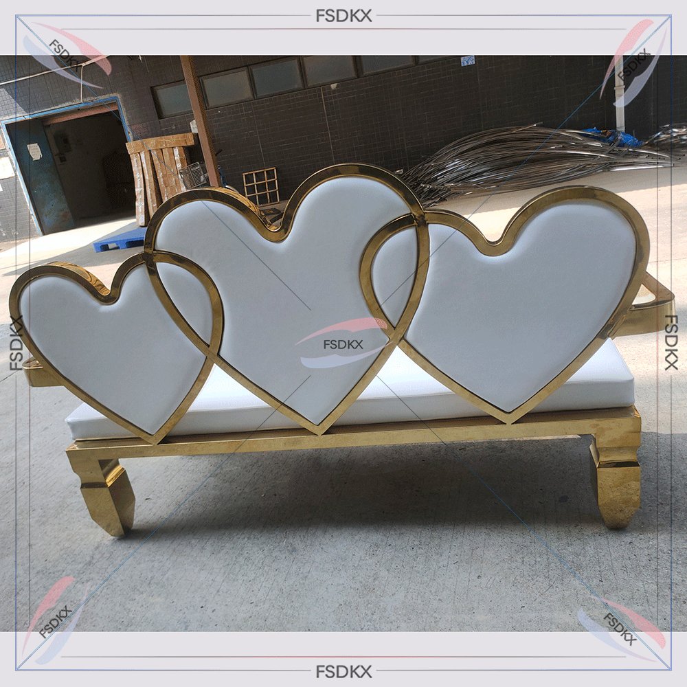 Luuxry Heart Shape Bride And Groom Royal Two Seaters Sofa King Throne Chair Wedding Party Sofa
