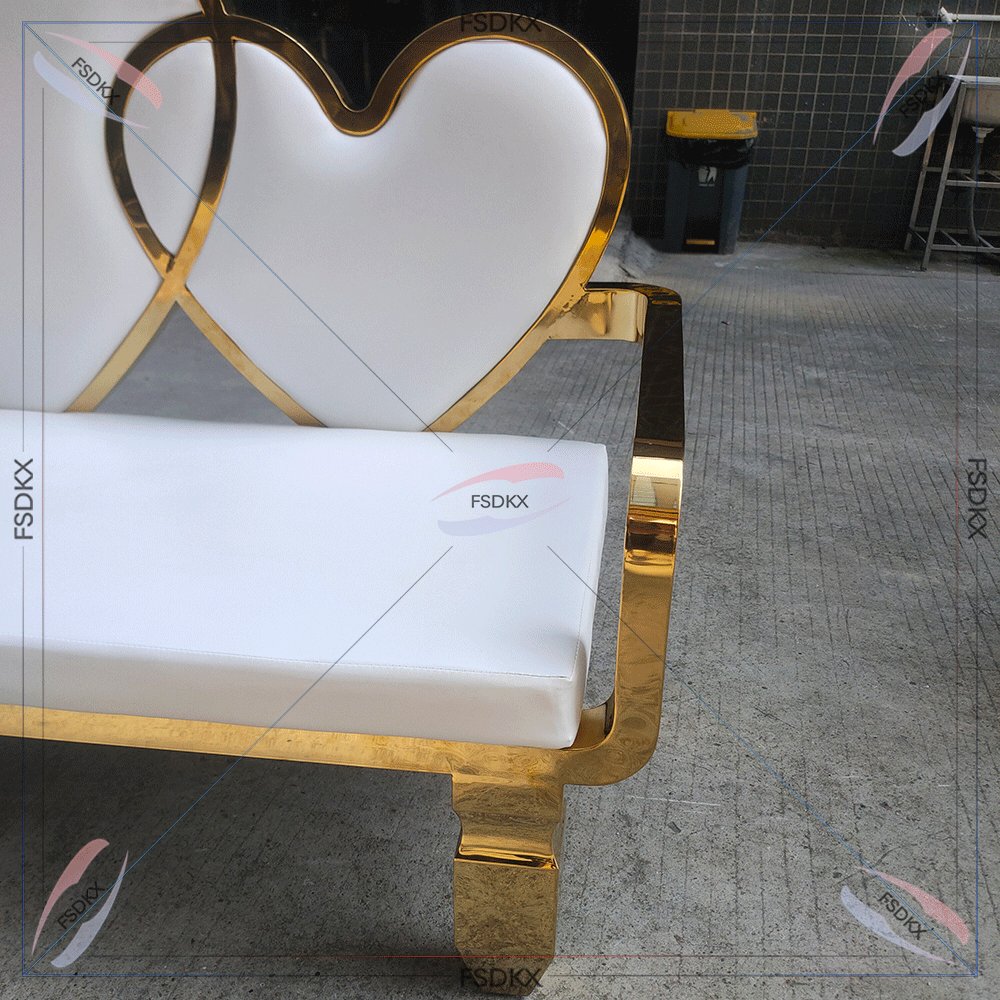 Luuxry Heart Shape Bride And Groom Royal Two Seaters Sofa King Throne Chair Wedding Party Sofa