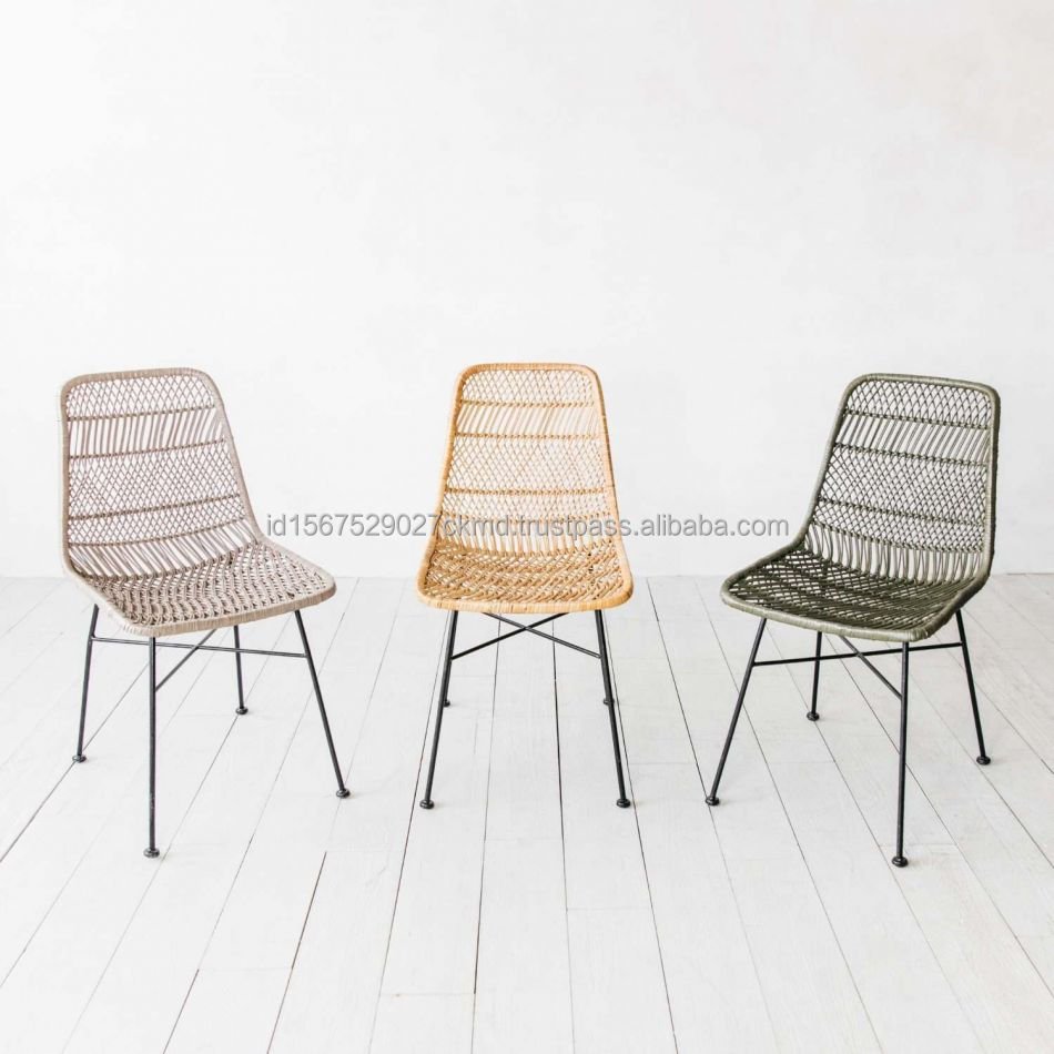Best Seller High Quality Boho Chair Modern Pe Ratan Outdoor Metal Stack Dining Chair Garden Peacock Rattan Chair Supplier