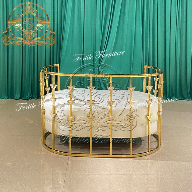 Single Seat Wedding Living Room Office Furniture White Pad Gold Stainless Steel Chair Couch Luxury Sofa For Party