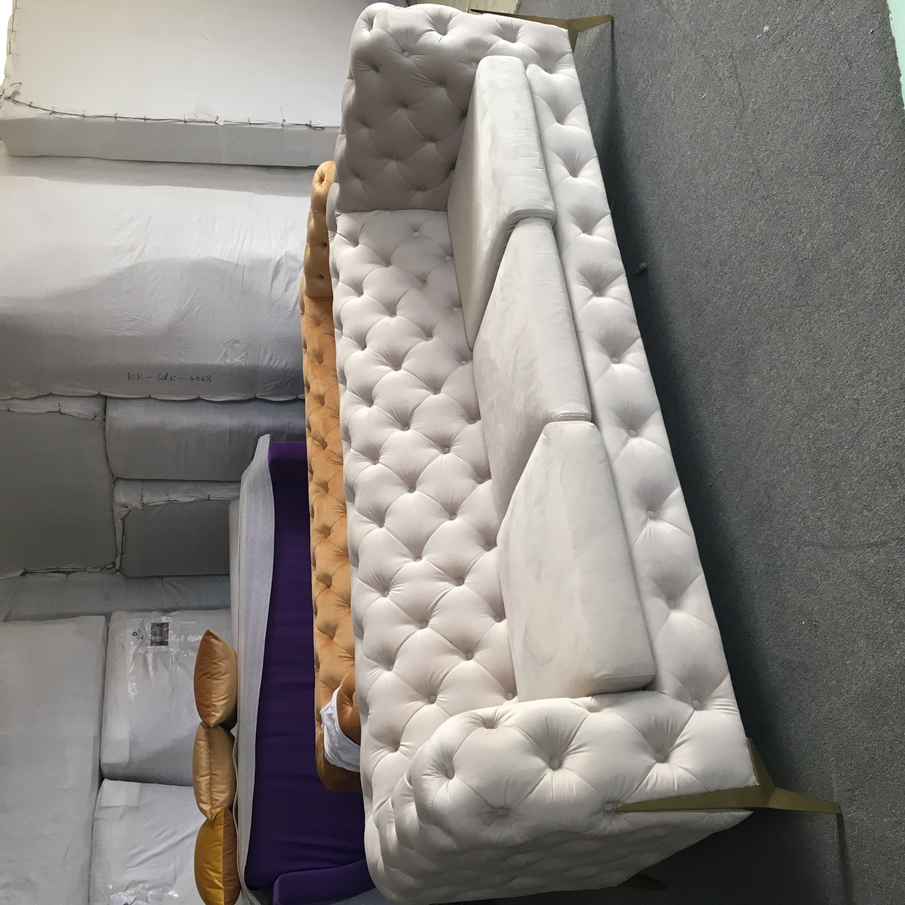 OEM American Chesterfield Sofa Support Factory Custom Living Room Luxury Button Velvet Tufted Wholesale Chesterfield Sofa