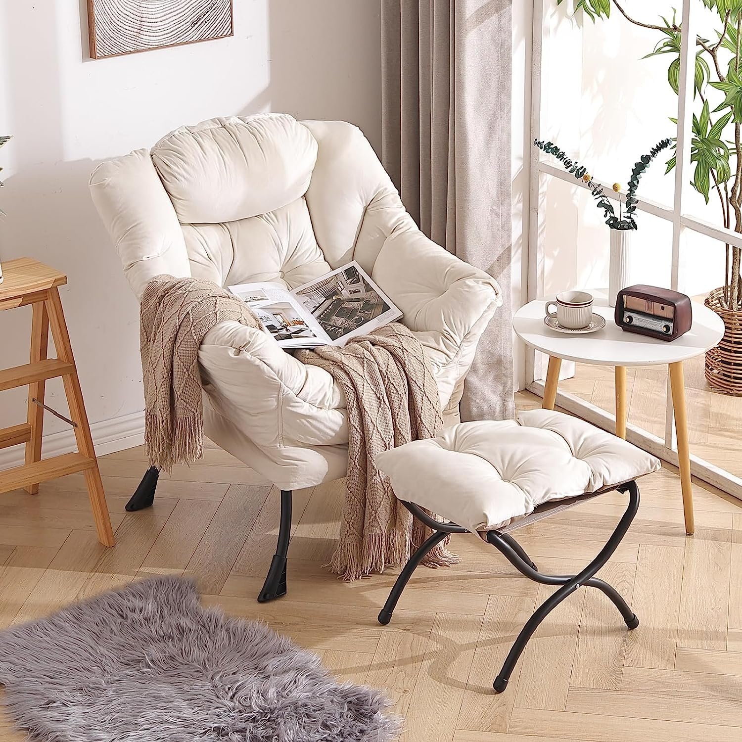 Factory supplier Metal Contemporary Outdoor Garden computer lazy chair 2023 white college dormitory portable folding sofa chair