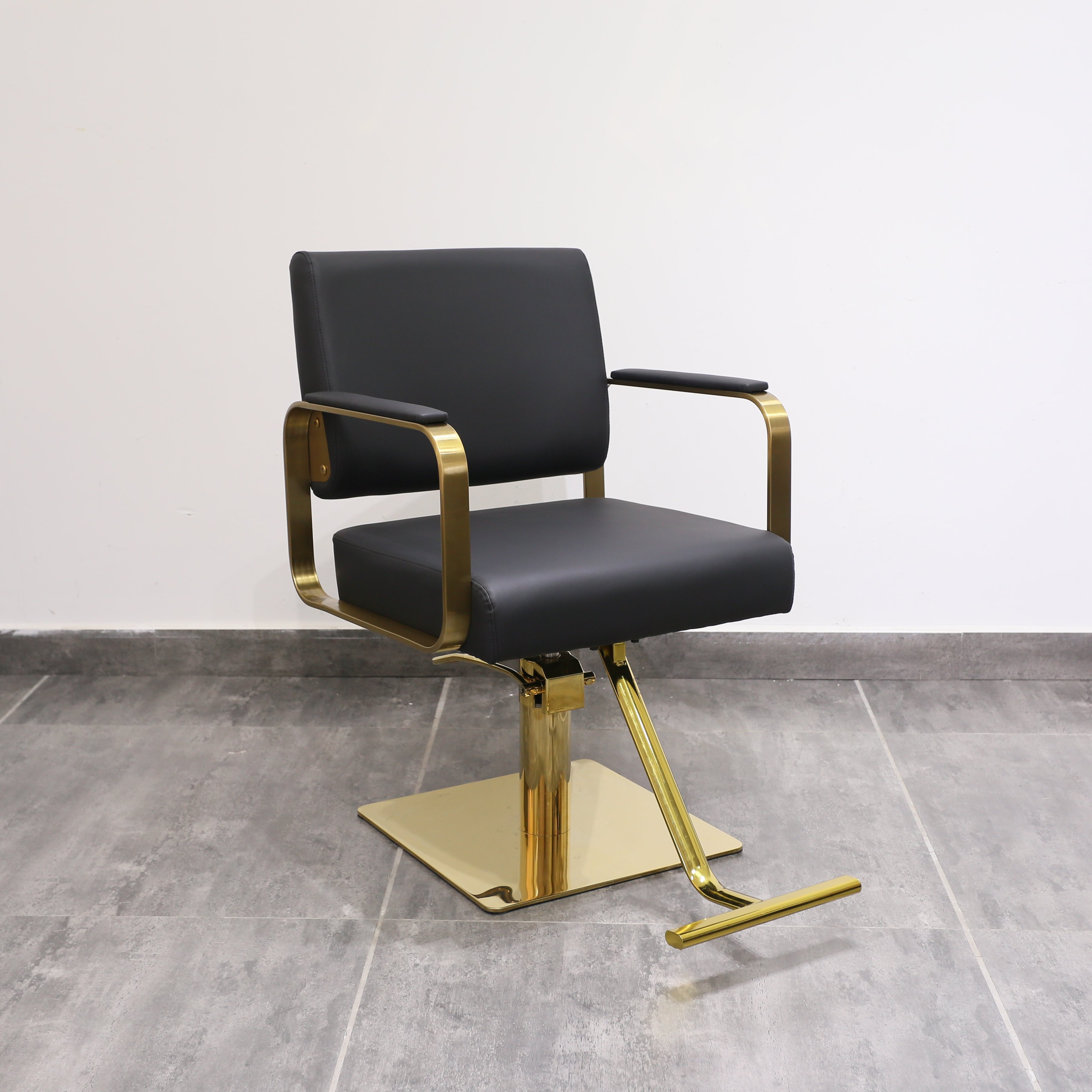 Modern Lockable Equipment Elegant Salon Barber Chair Hydraulic Pump Hair Salon Furniture Reclining Salon Chair