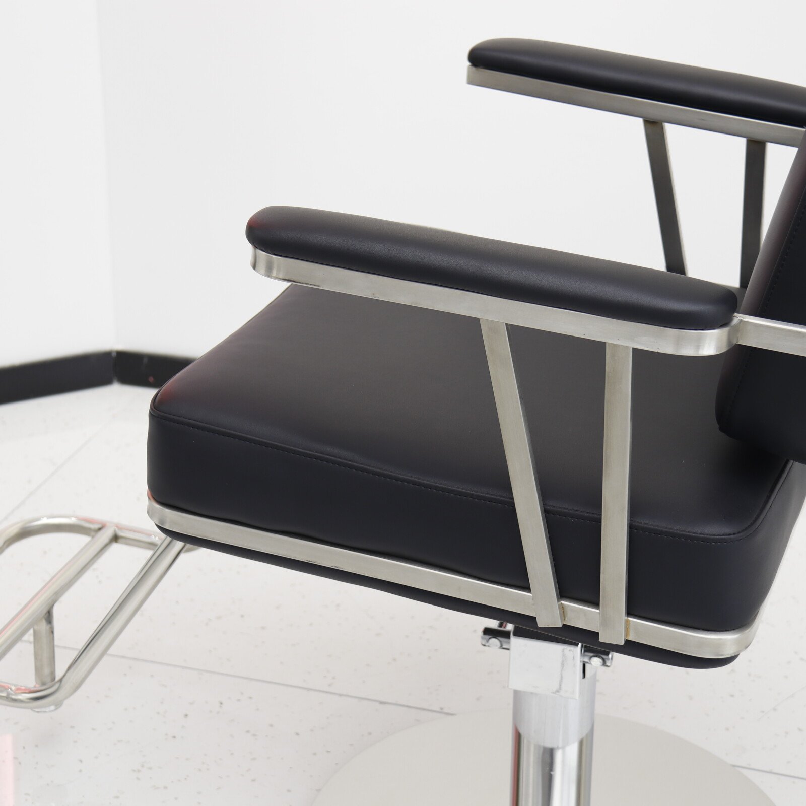 Hair salon furniture armchair Swivel up and down stainless steel metal barber chair