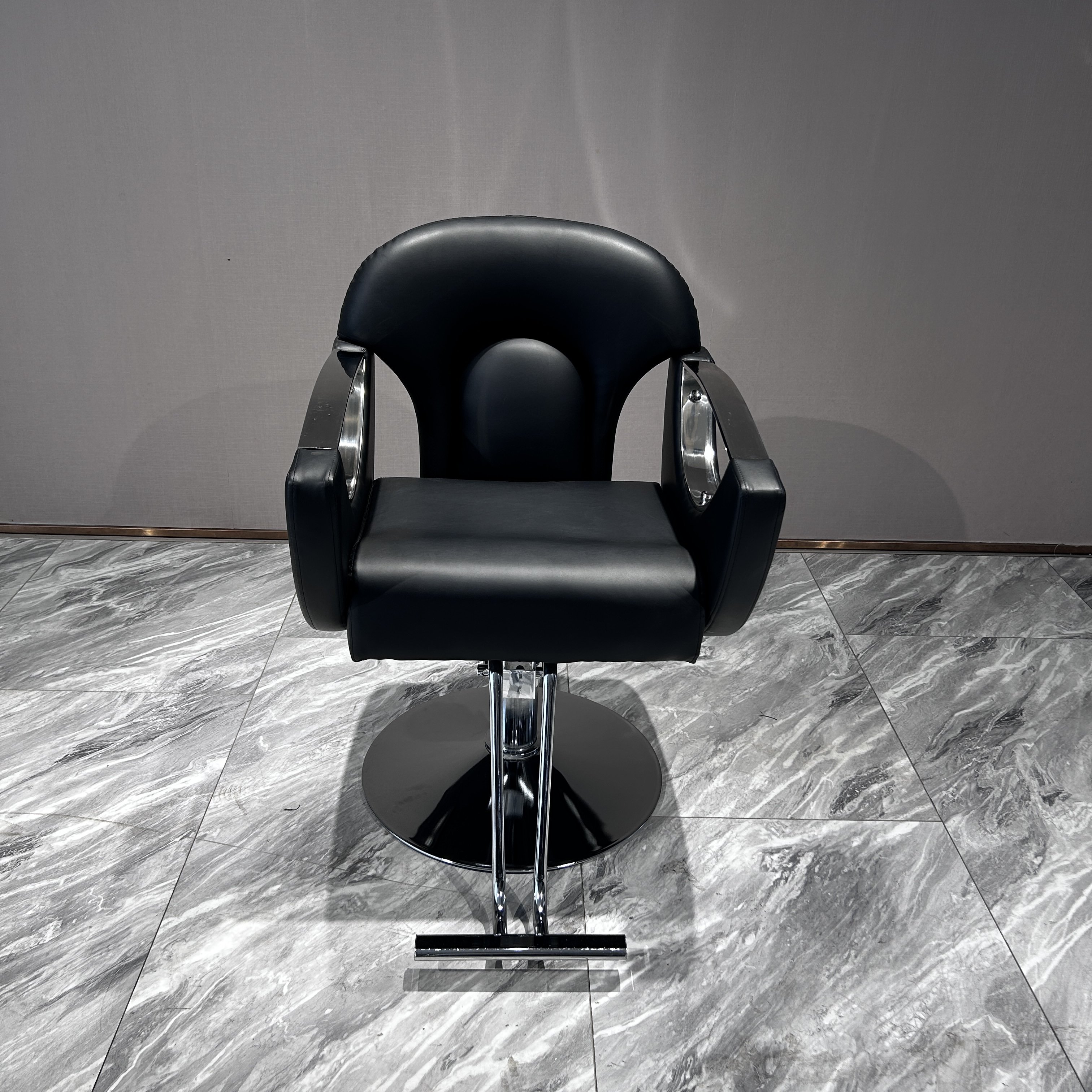 Modern black beauty salon Hair chair Metal round base Nail salon small hair chair
