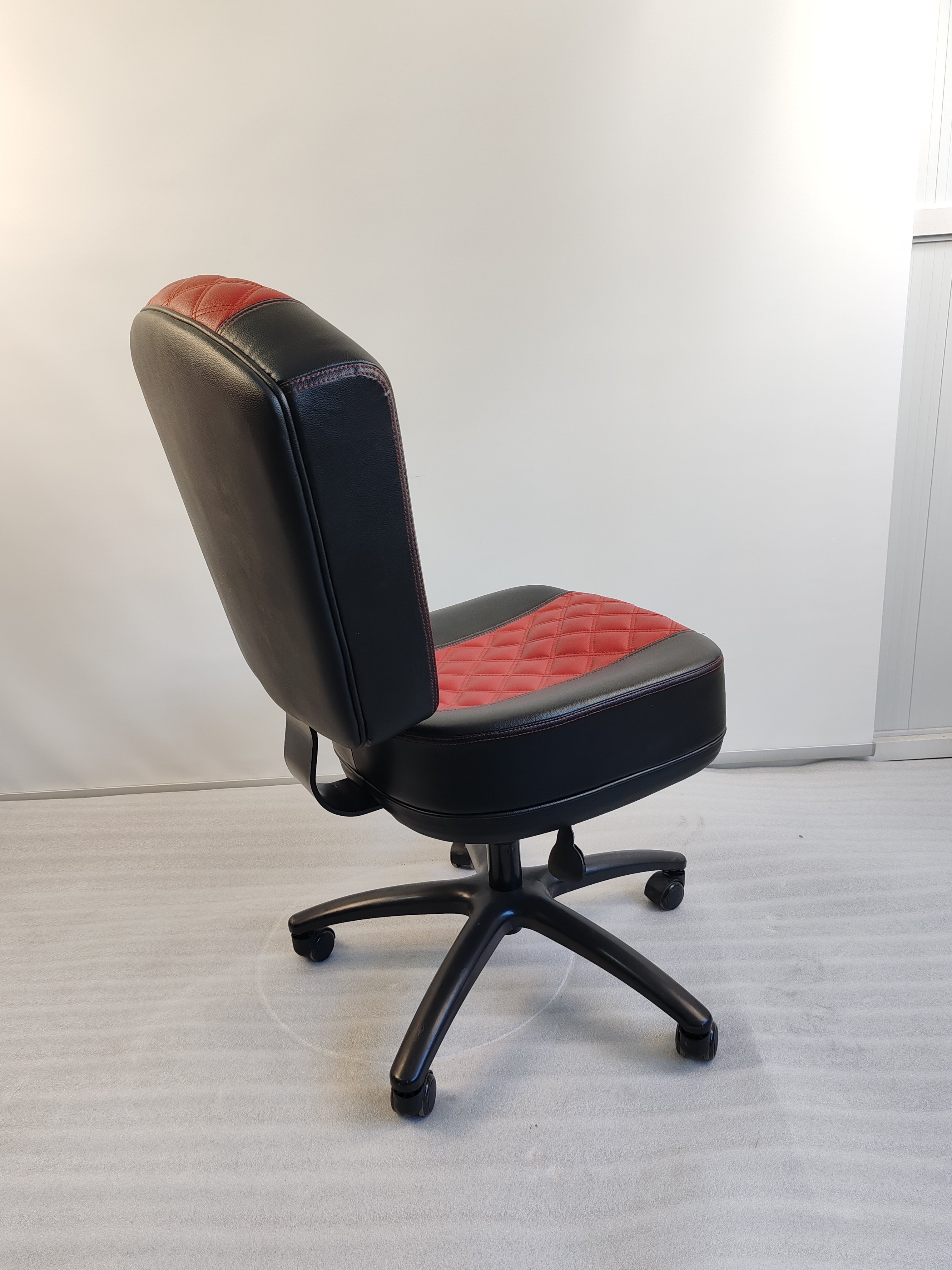Best Seller High Quality Casino Poker Chairs Leisure Modern Leather Bar Stool Chairs