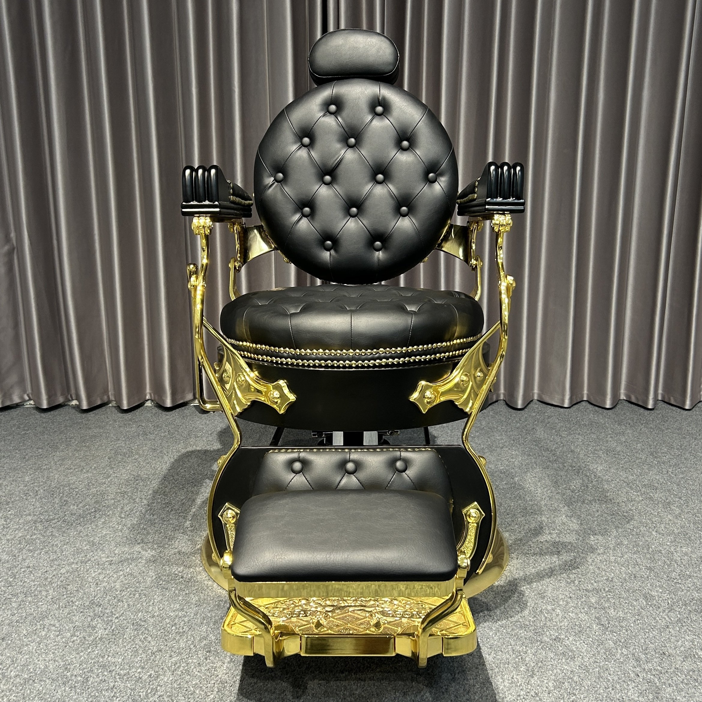 High-End Vintage Men's Barber Chair Modern Metal Styling Chair for Beauty Salons and Barbershops