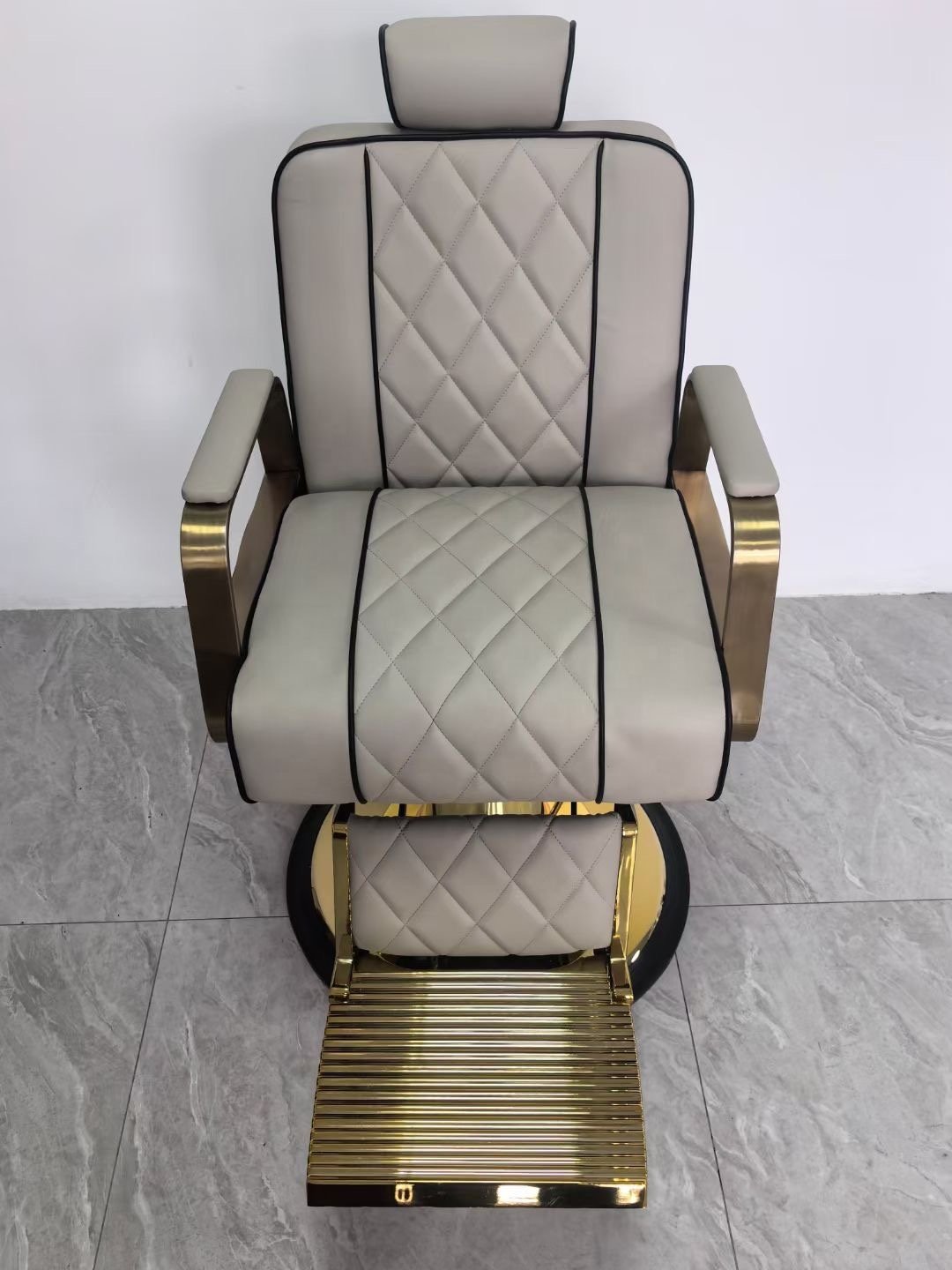 Wholesale Barbers Chairs Beauty Hair Salon Chair Barber Chairs For Sale