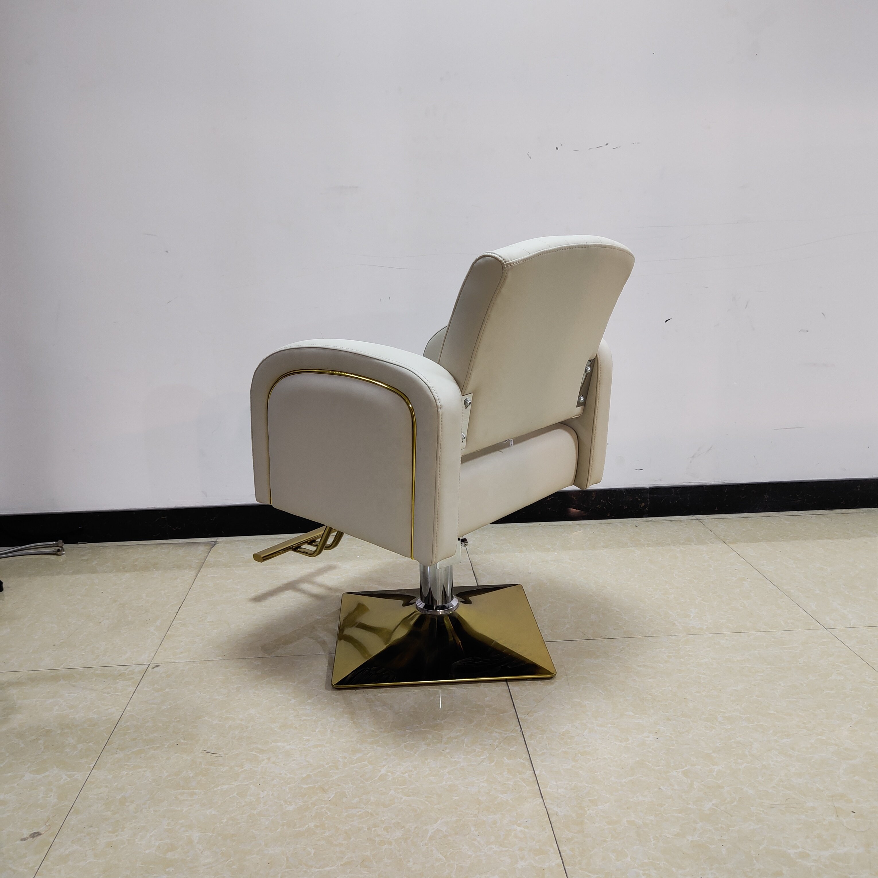 Barber Shop Professional Hair Salon Hairdressers Chairs Multifunctional Barber Chair