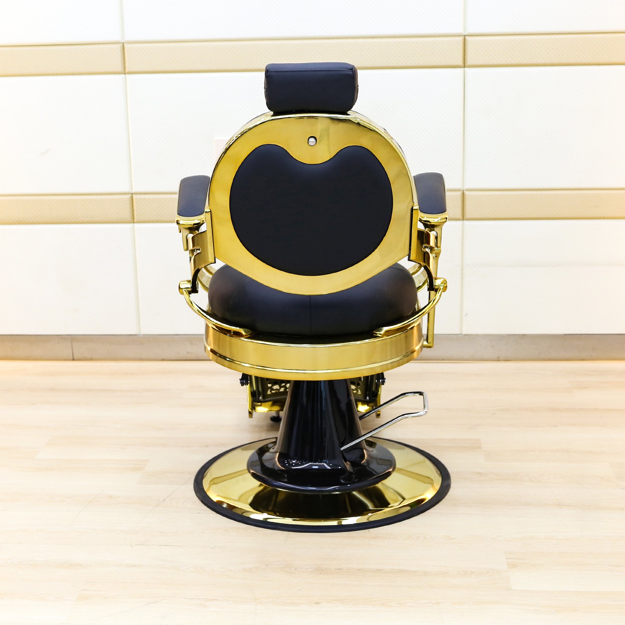 Wholesale China Trade hairdressing chair black vintage barber chairs salon barber chair for men
