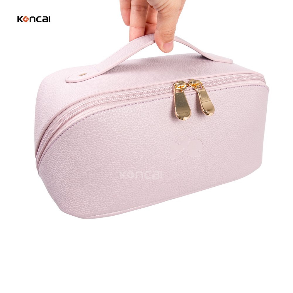 Custom Private Label Waterproof Pink Soft Pu Leather Portable Make Uposmetic Teddy Makeup Bag Pouch Travel Organizer Bags Case