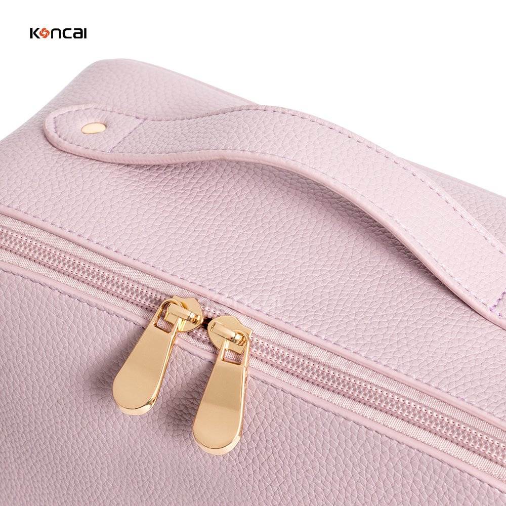 Custom Private Label Waterproof Pink Soft Pu Leather Portable Make Uposmetic Teddy Makeup Bag Pouch Travel Organizer Bags Case