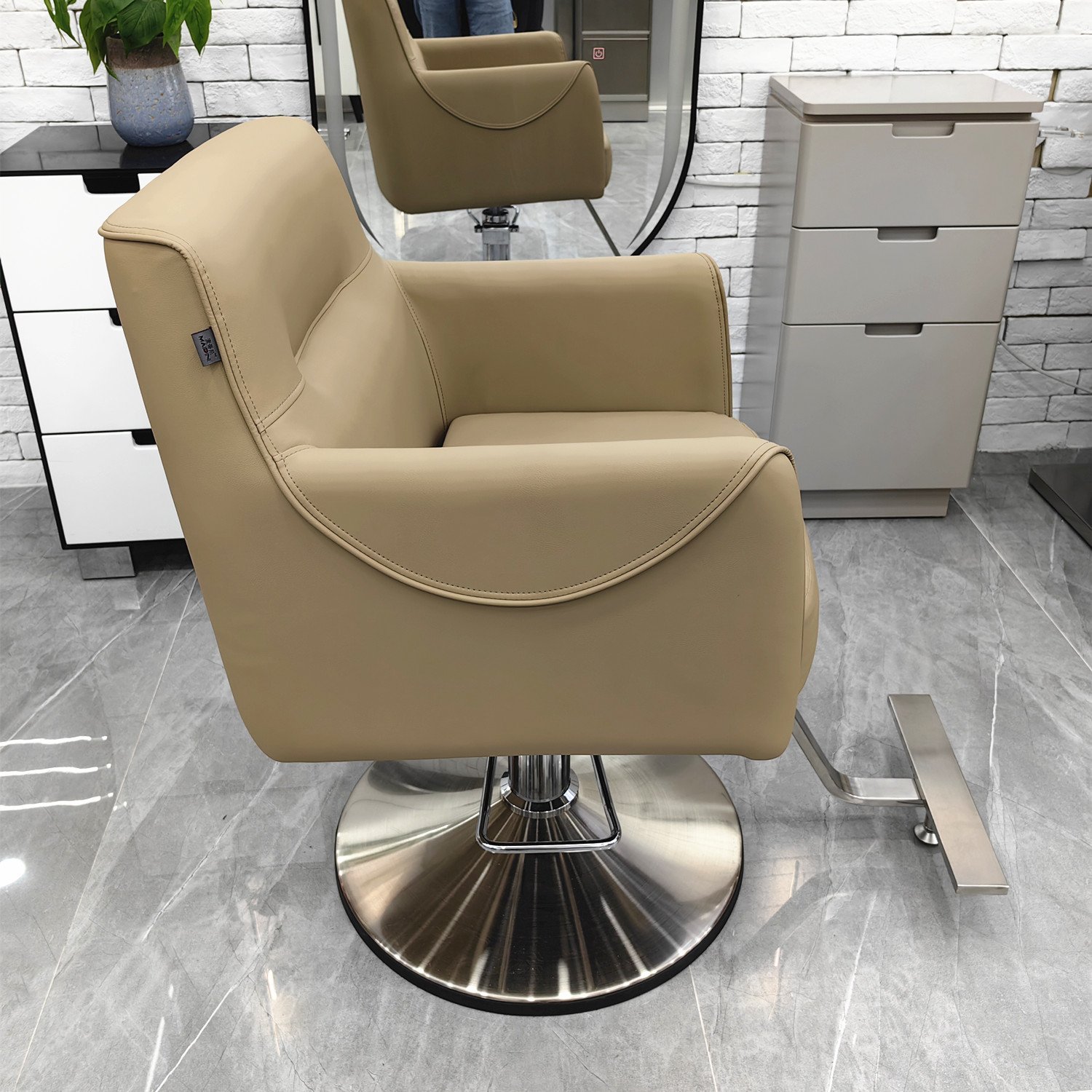 Hairdressing Equipment Barbershop Leather Salon Chair Styling Furniture Hair Cutting Barber Shop Chairs For Hair Stylist