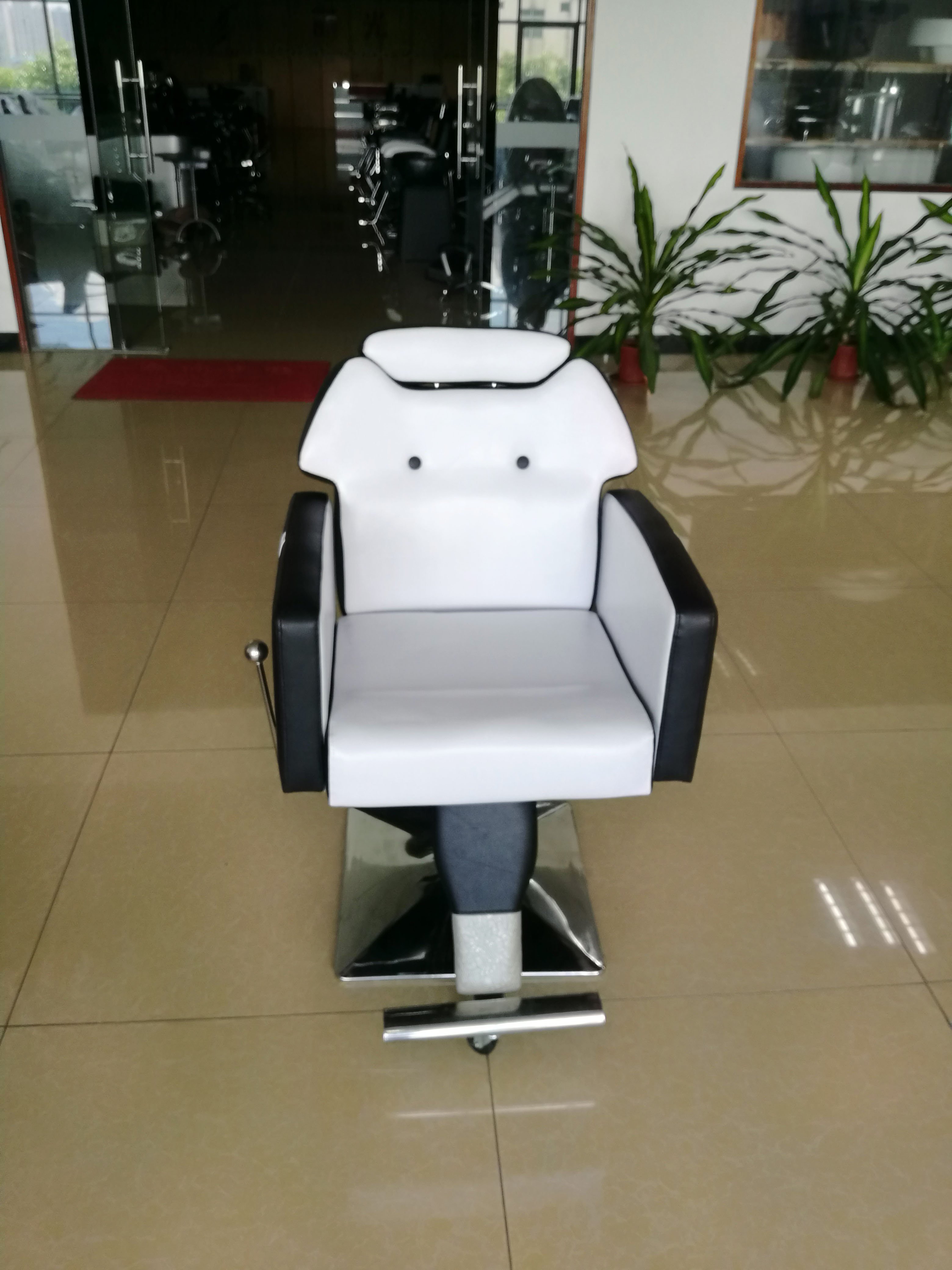 Factory Hot Selling Classic Luxury Hair Salon Set Furniture Beauty Barber Shop Barber Chair