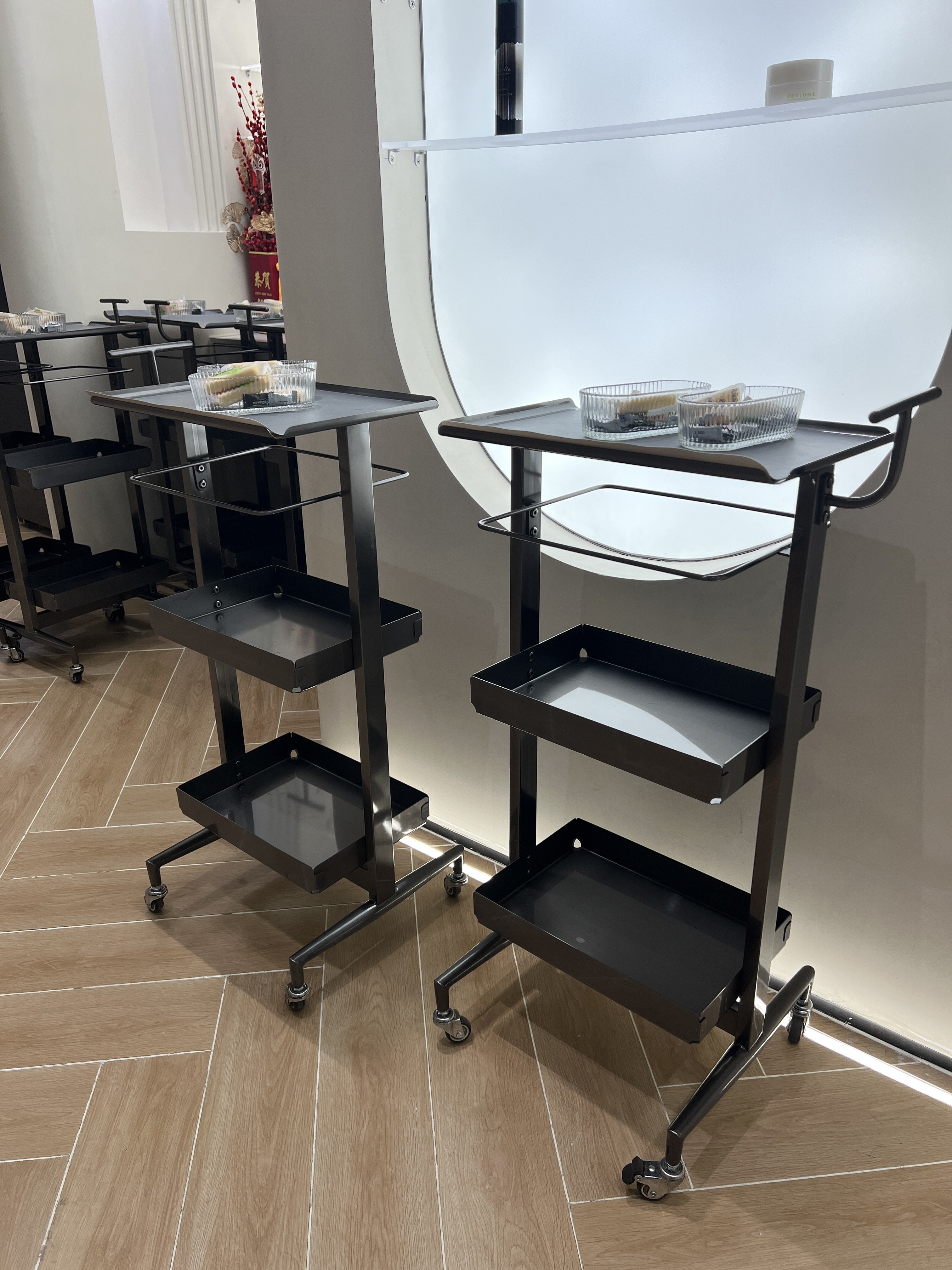 Cheap Factory Price hair salon metal salon spa cart trolley with facial skin care
