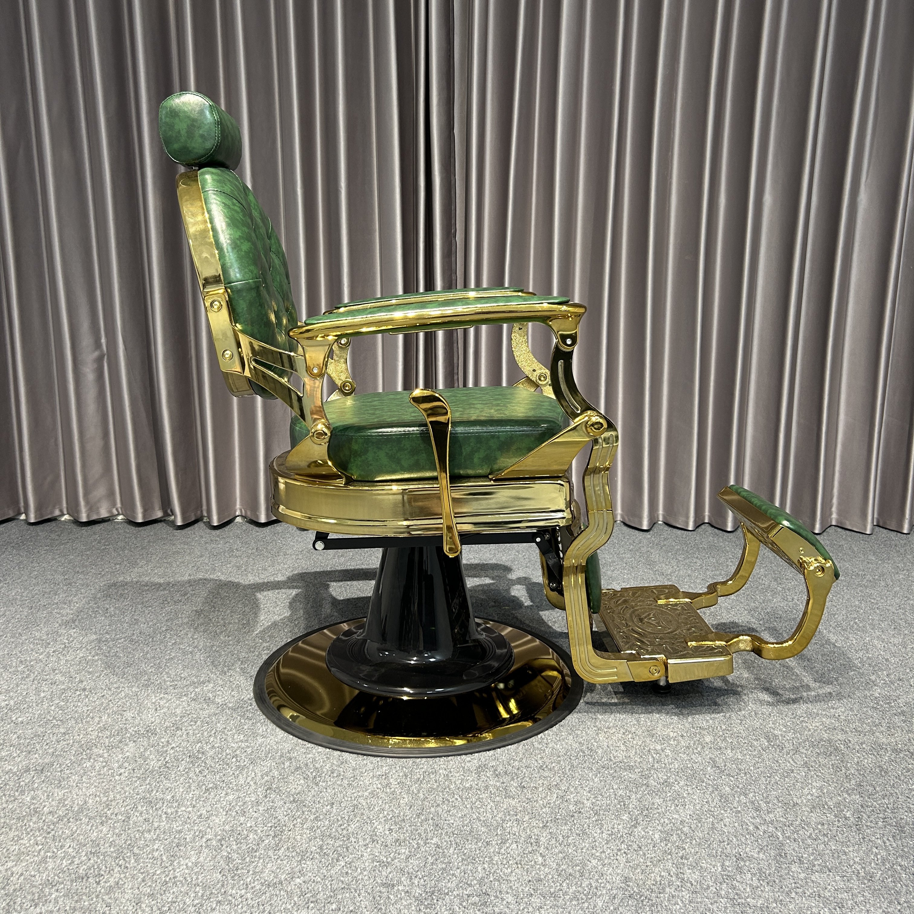 Green Antiqued Barber Chair with Gold Frame Modern Style Leather and Wood Beauty Furniture for Salon and Barbershop