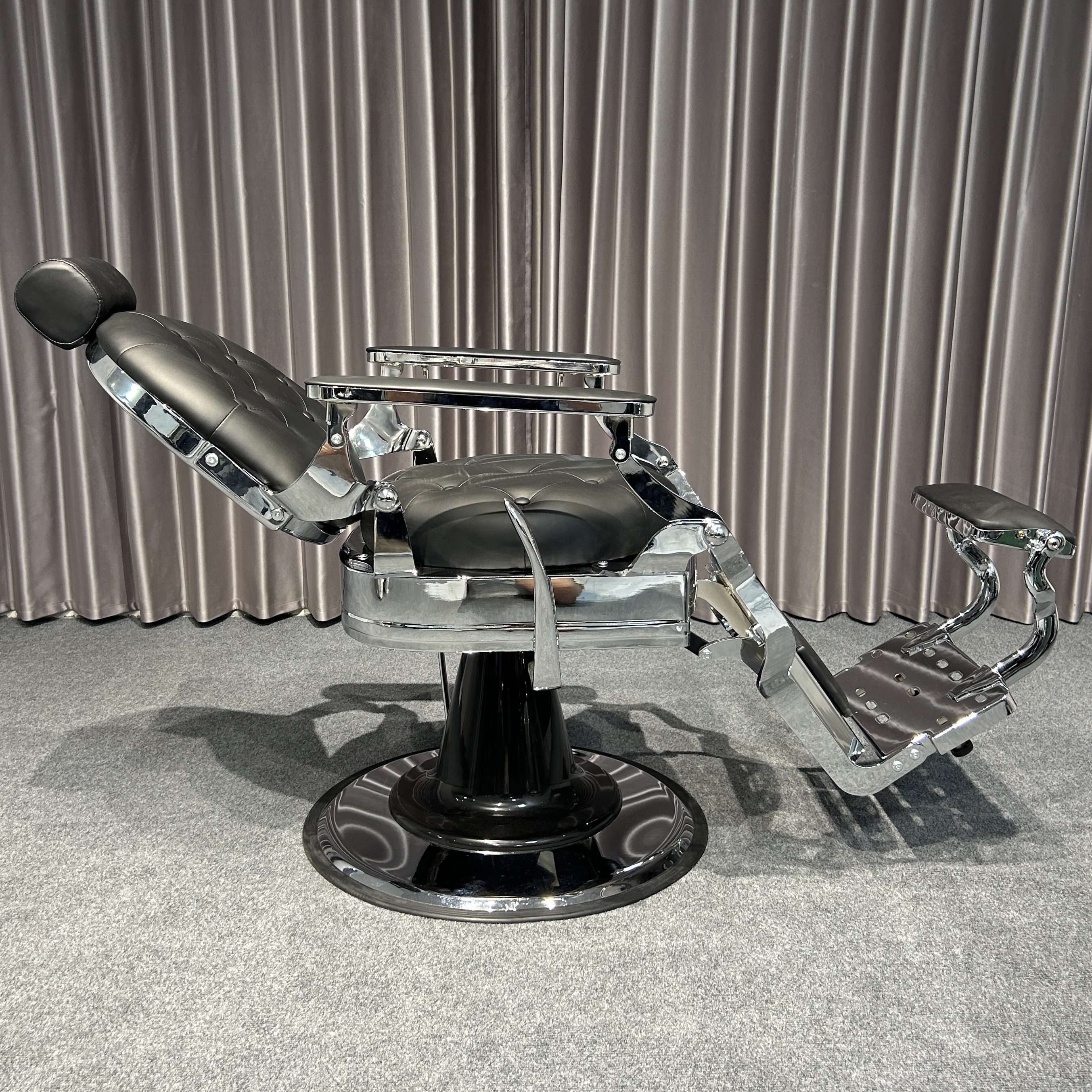 High Quality Vintage Antique Hydraulic Styling Barber Chair for Commercial Use Heavy-Duty Beauty Salon Furniture