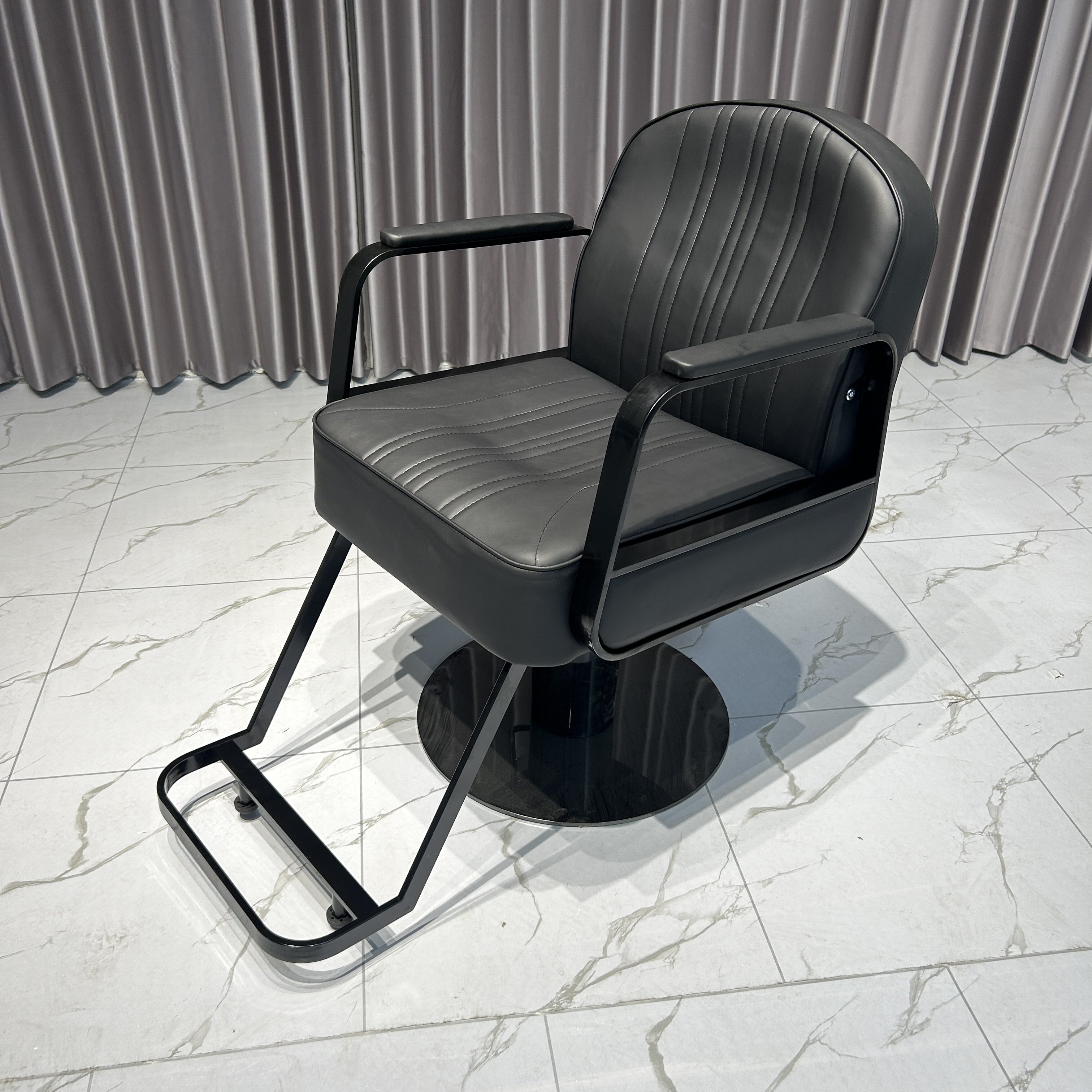 Hot Sale Barber Chair Beauty Equipment Reclining Hydraclic Pump Stainless Steel Cheap Barber Chair Salon Furniture