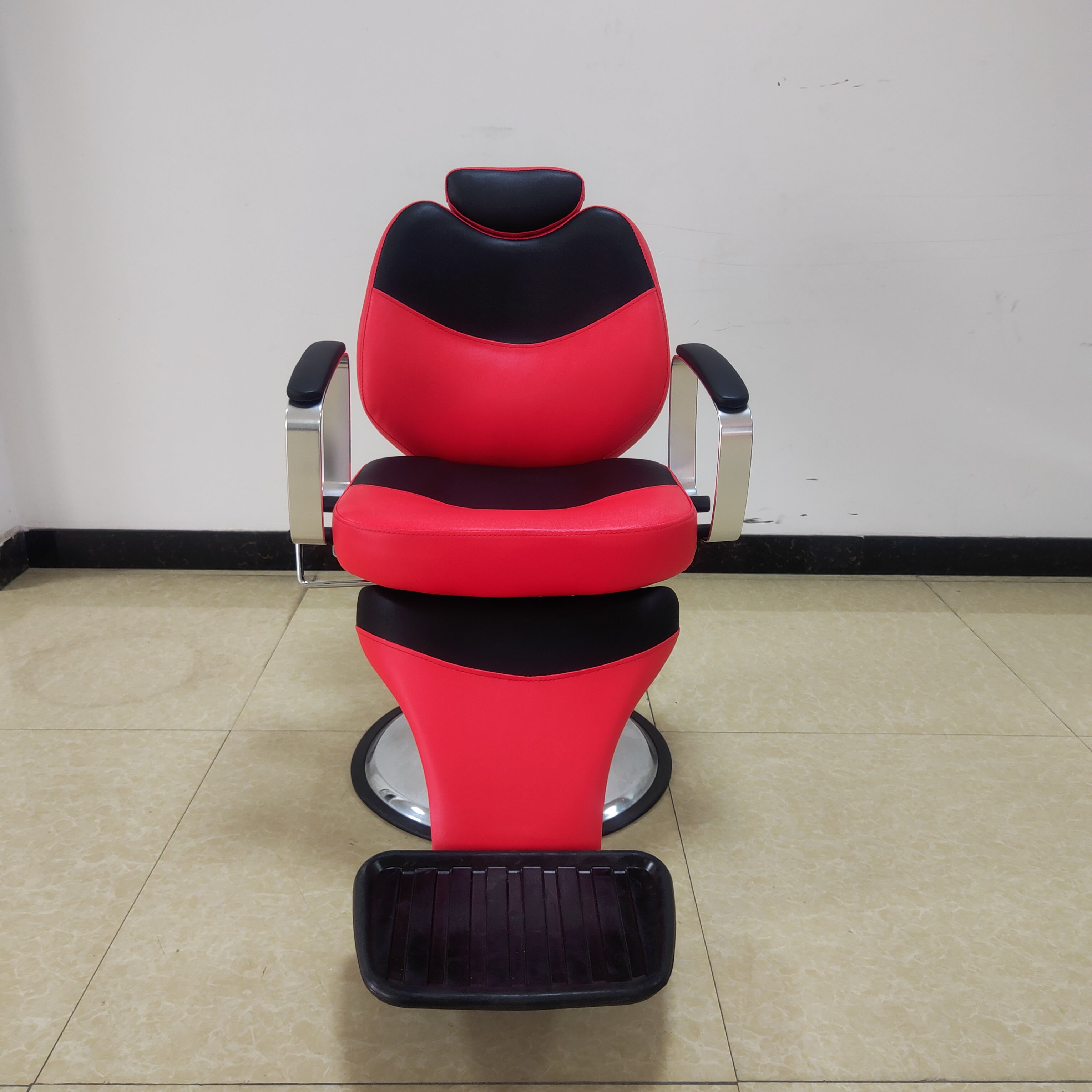 Big Red Hairdresser and Shaving Stool Hairdresser Modeling Chair New Hot Selling Retro Salon Furniture Barber Chair