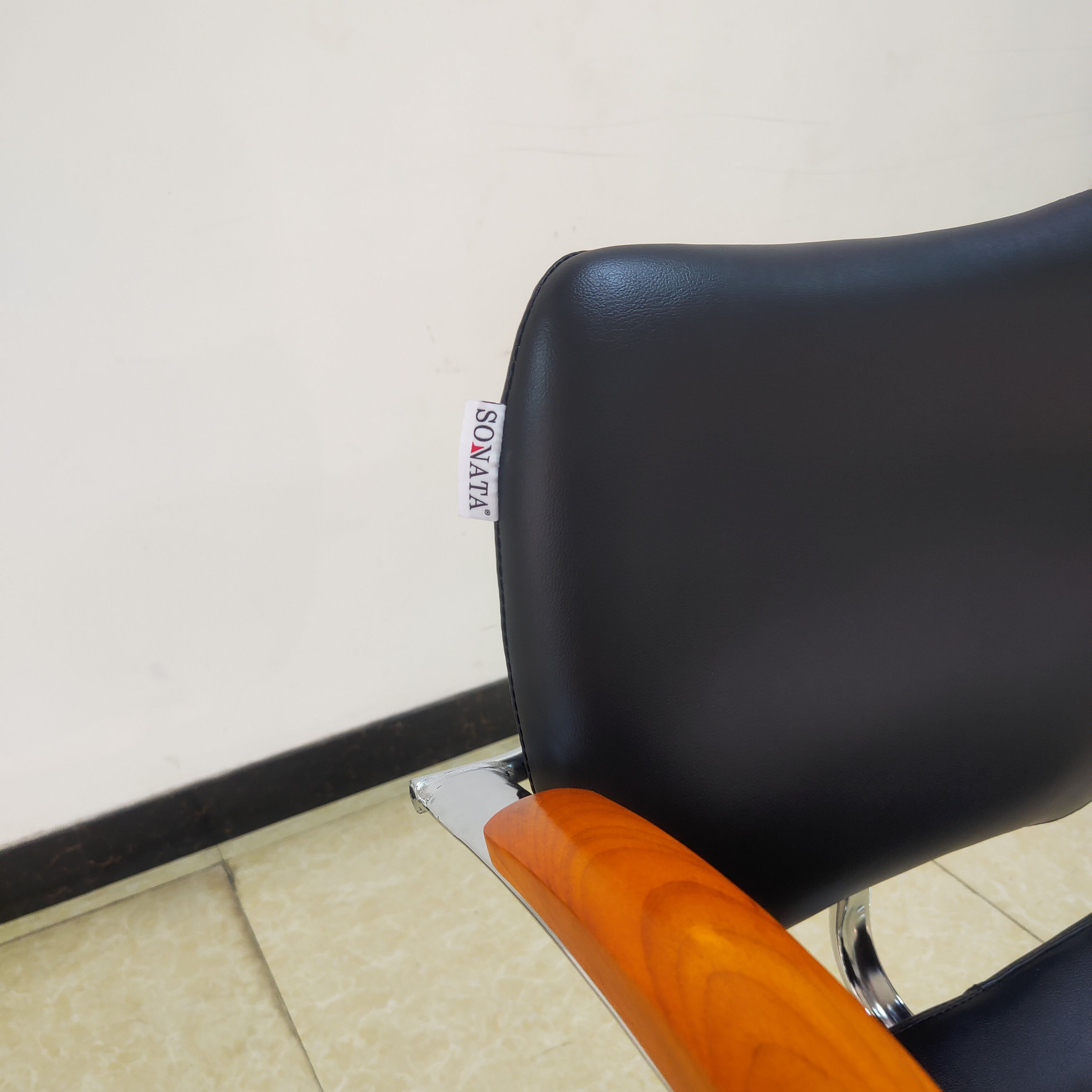 Factory Hot Sale Furniture Barber Shop Luxury Salon Hair Equipment Barber Chair For Sale