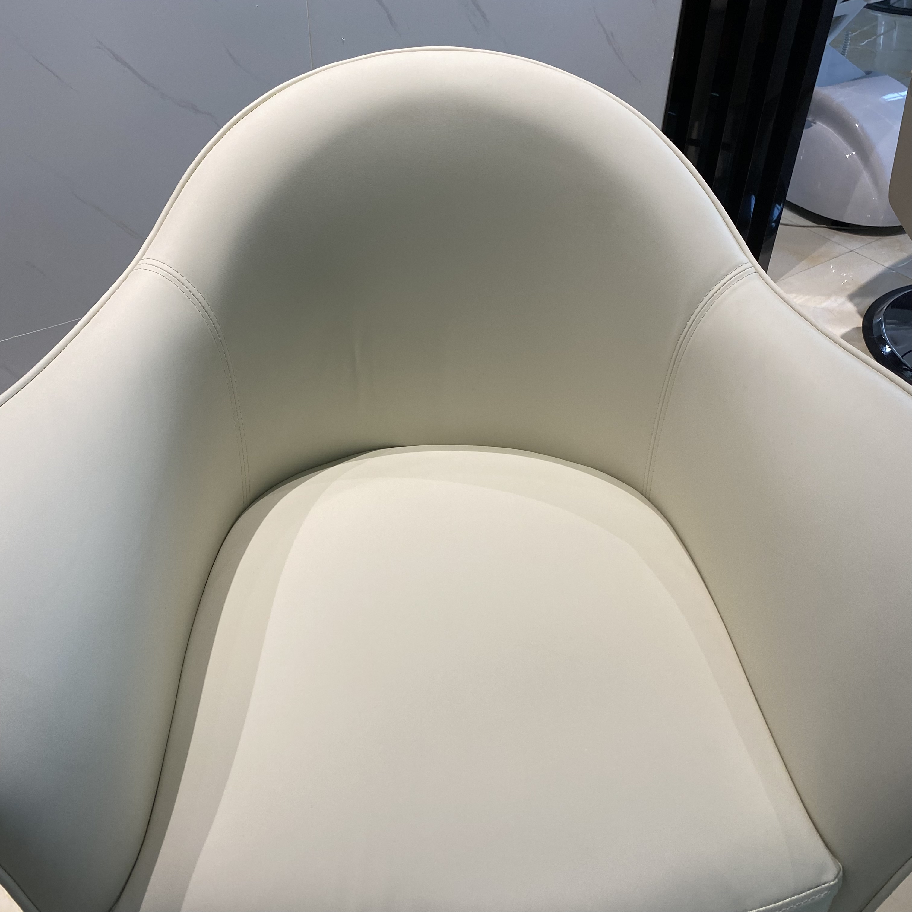 Customizable Color Luxury Cream White Leather Styling Salon Chair Barber Shop Salon Furniture Hairdressing Chair