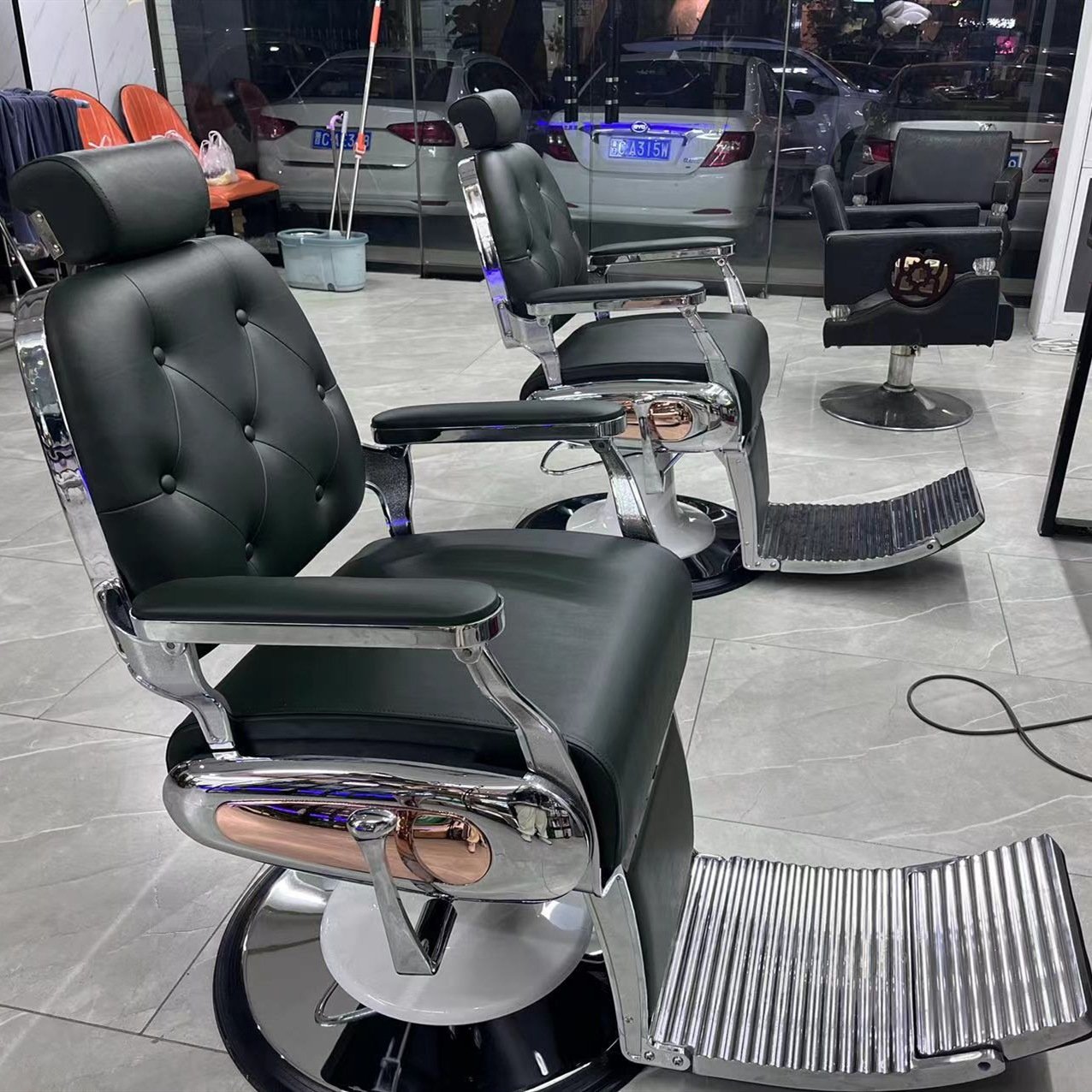 Wholesale China Trade Barbers Chairs Beauty Hair Salon Chair Barber Chairs For Sale