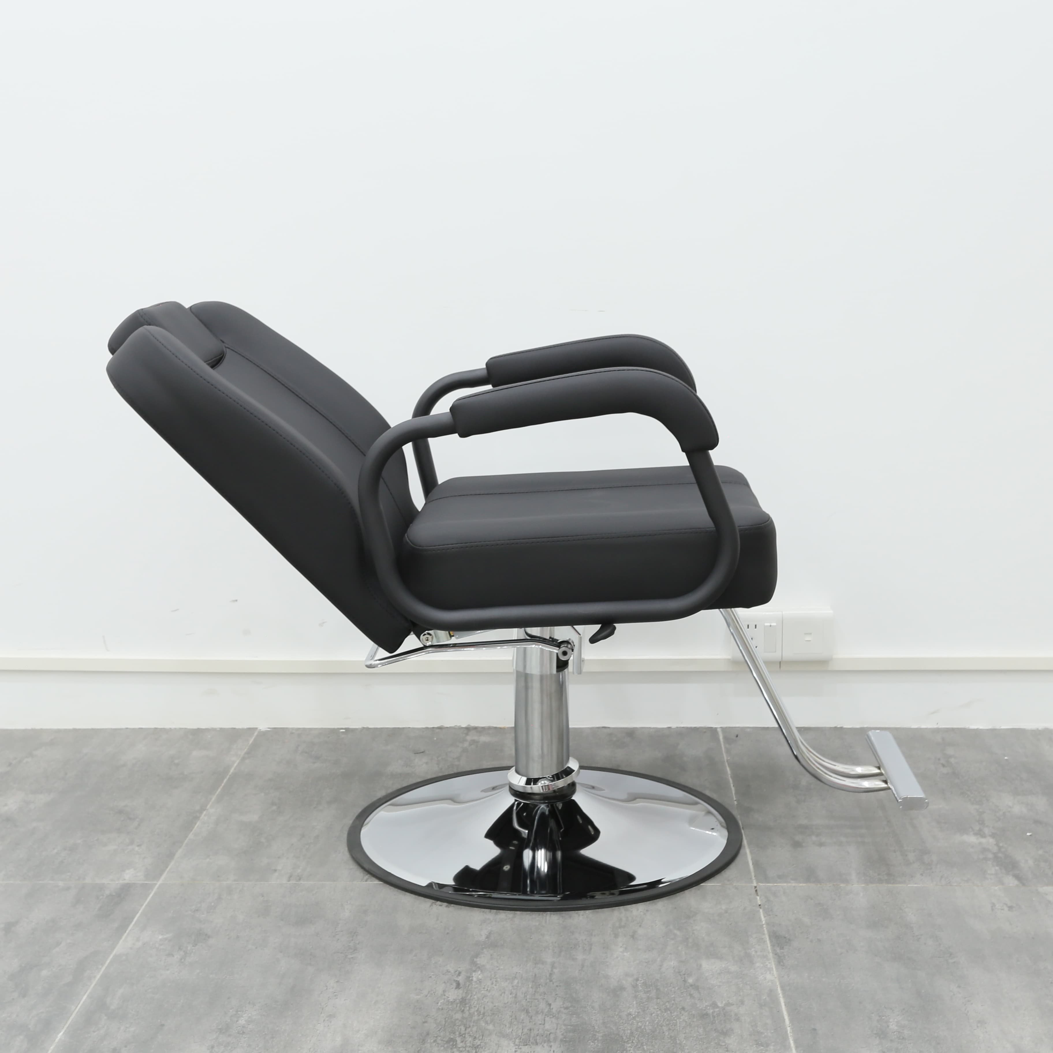 Barber Supplies Barbershop Salon Styling Chair Black Salon Chair Furniture Hydraulic Reclining Hairdressing Barber Chair