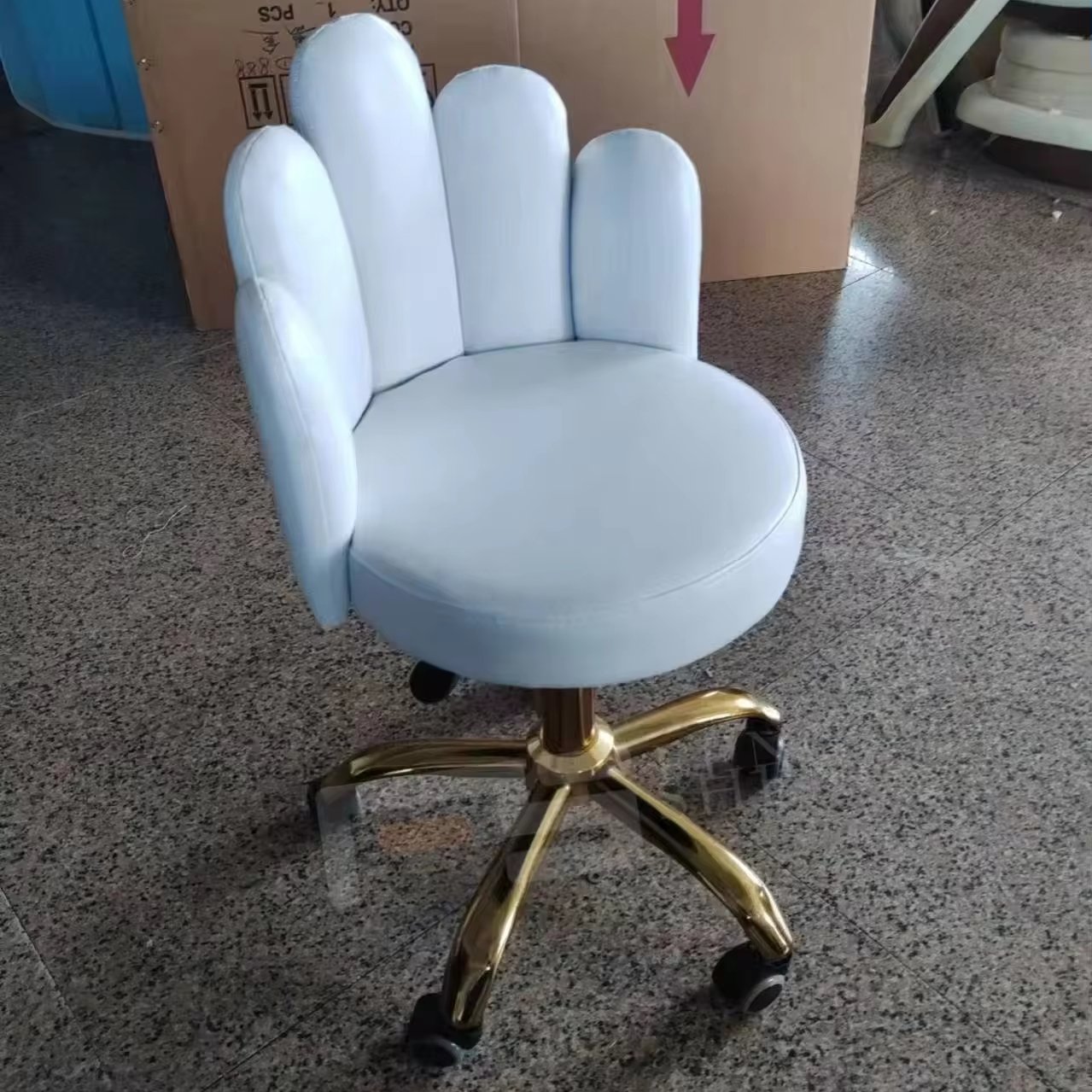 Hair Beauty Salon Furniture PU Cushion Barber Chair White Color With Gold Base Adjustable Height Rotating Salon Stool